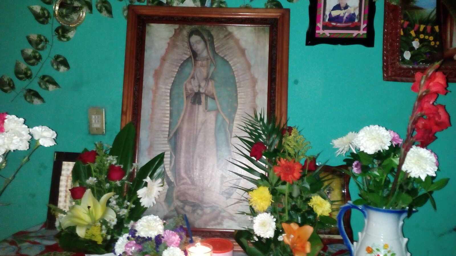 Pollos Asados "LA CABAÑITA" image 2