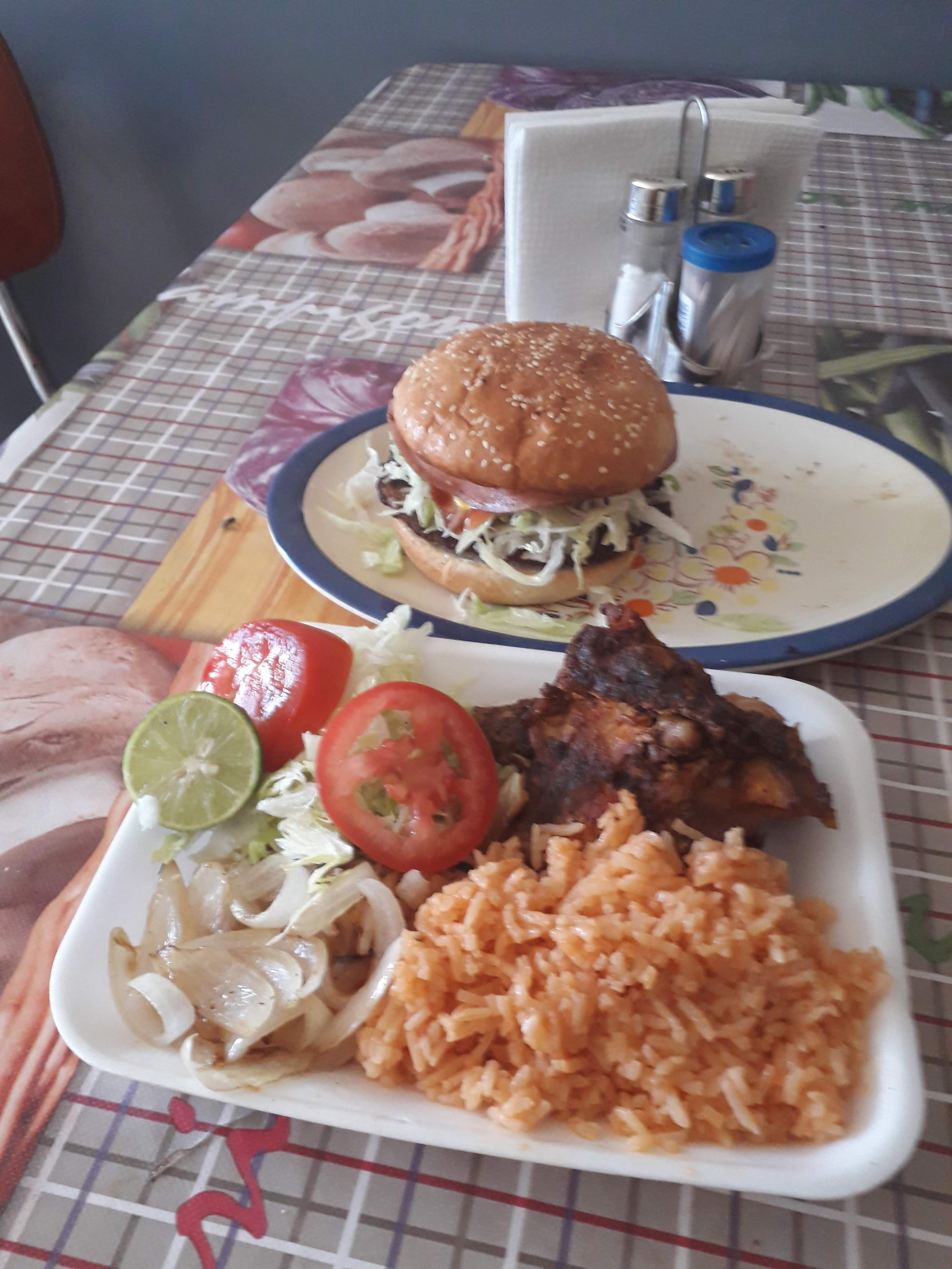 Loncheria Doña Mary image 1