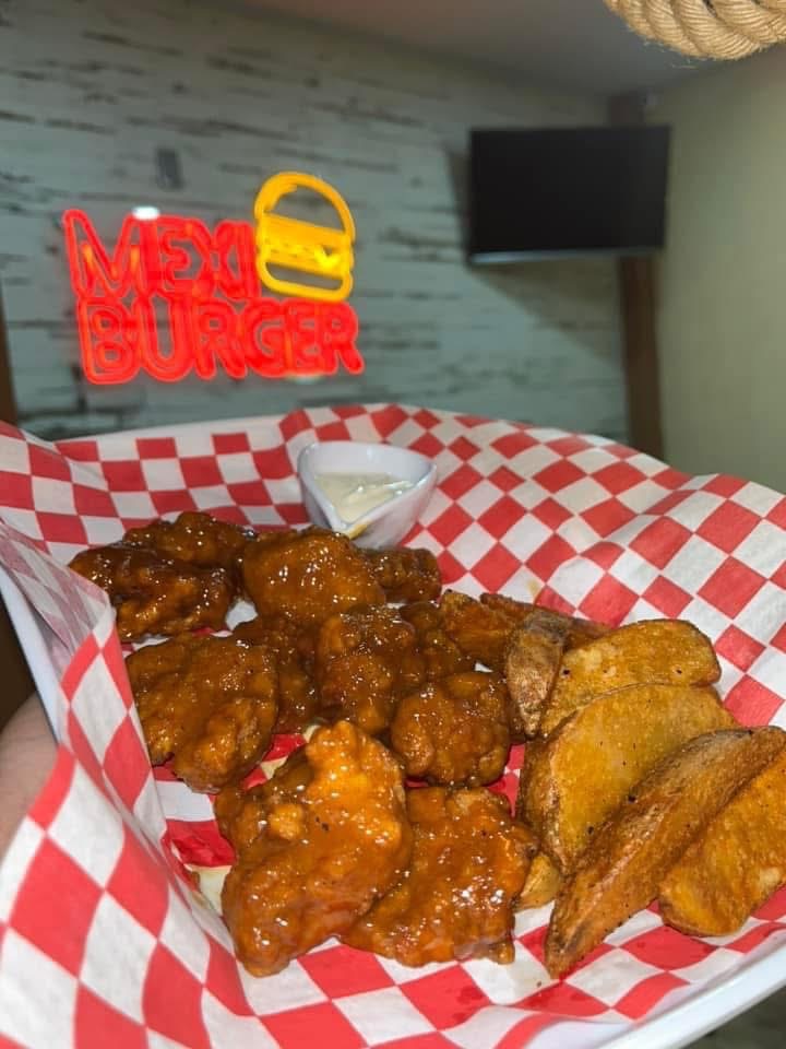 MEXi BURGER image 5