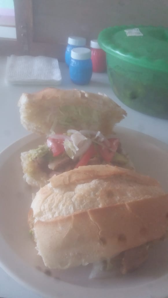 Pikis burguer image 5