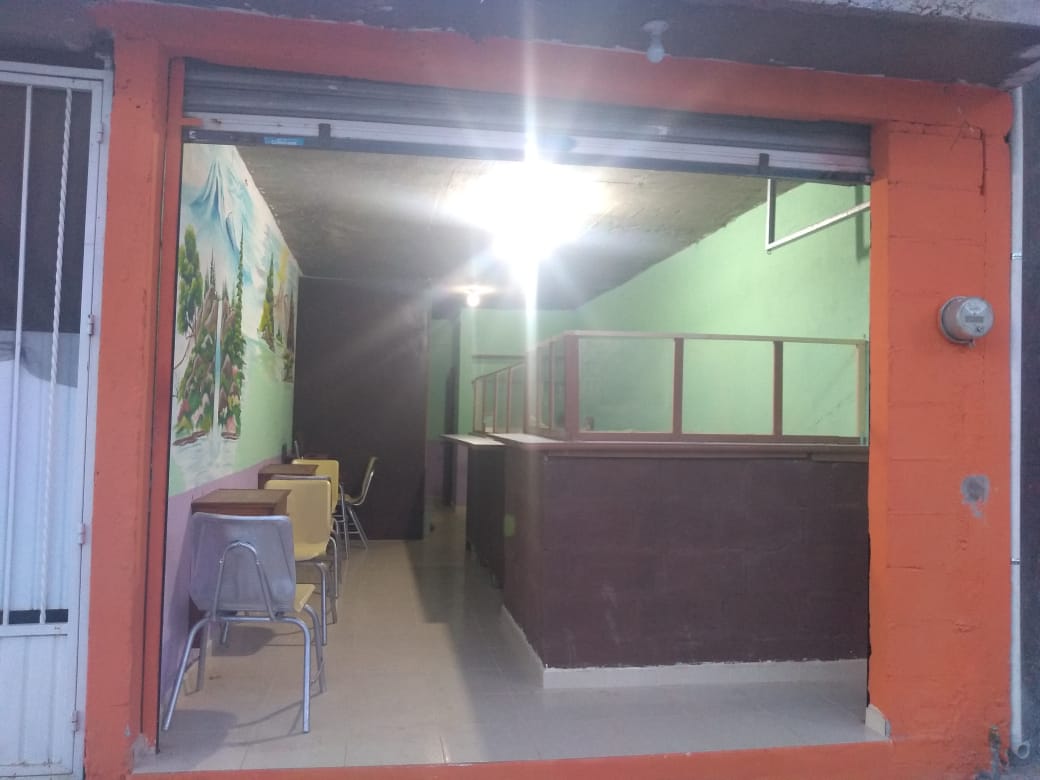 Pikis burguer image 8