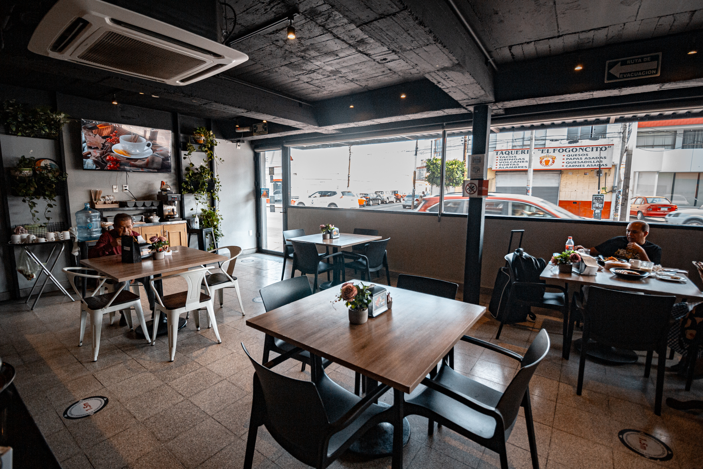 Libertad Café image 4