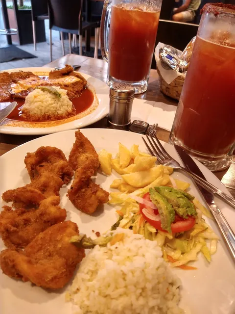 Mariscos Chato Pozos image 9