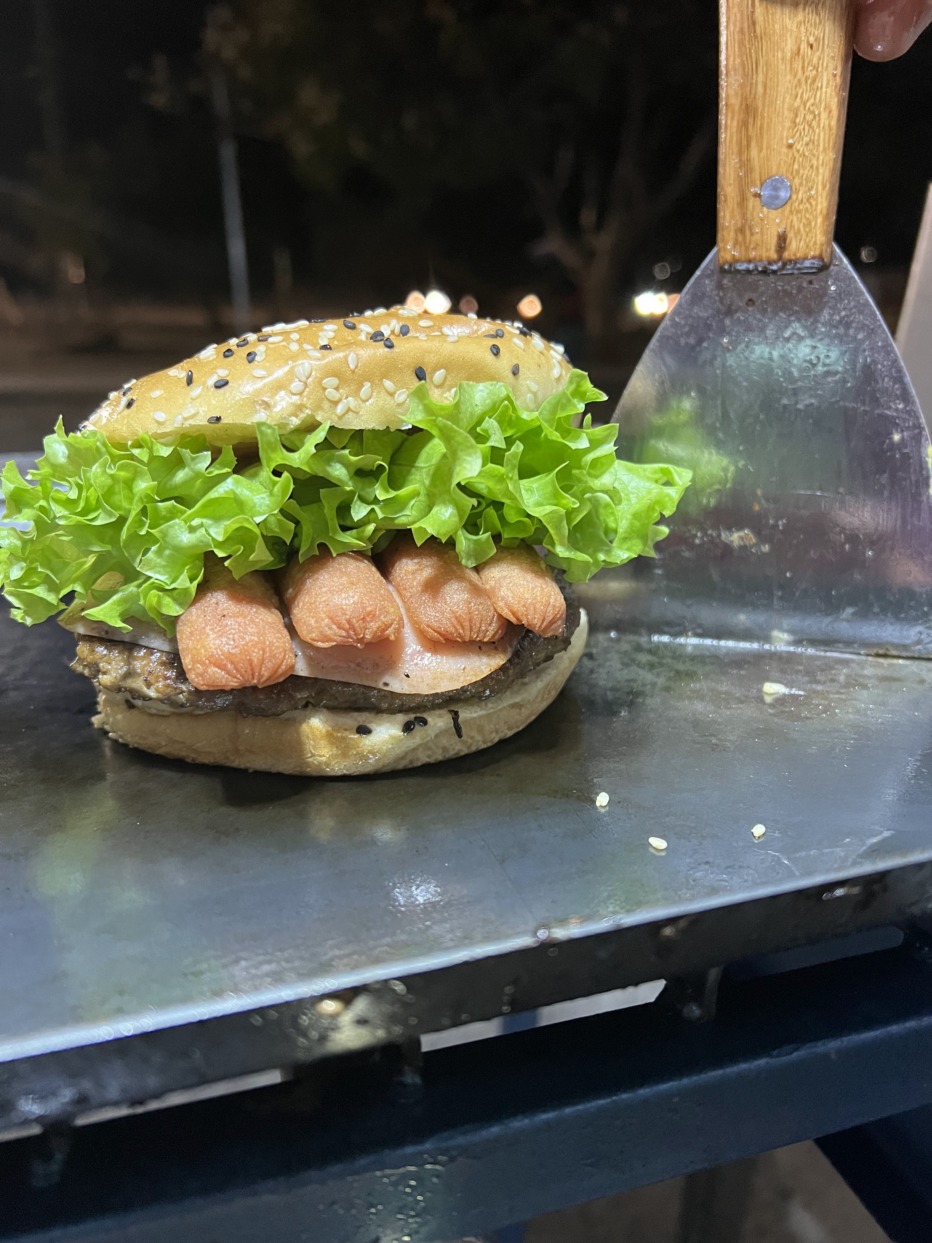 VALHALLA Burgers & Snacks image 2