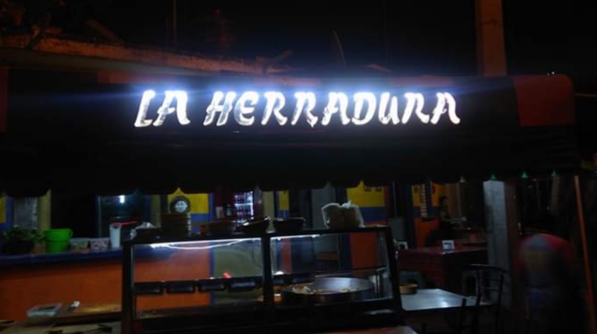 "La Herradura" Taquería y más... image 2