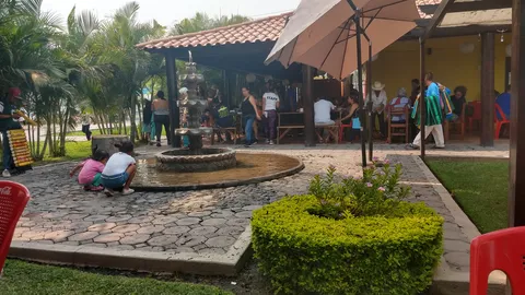 Xuni Buffet & Restaurante image 8