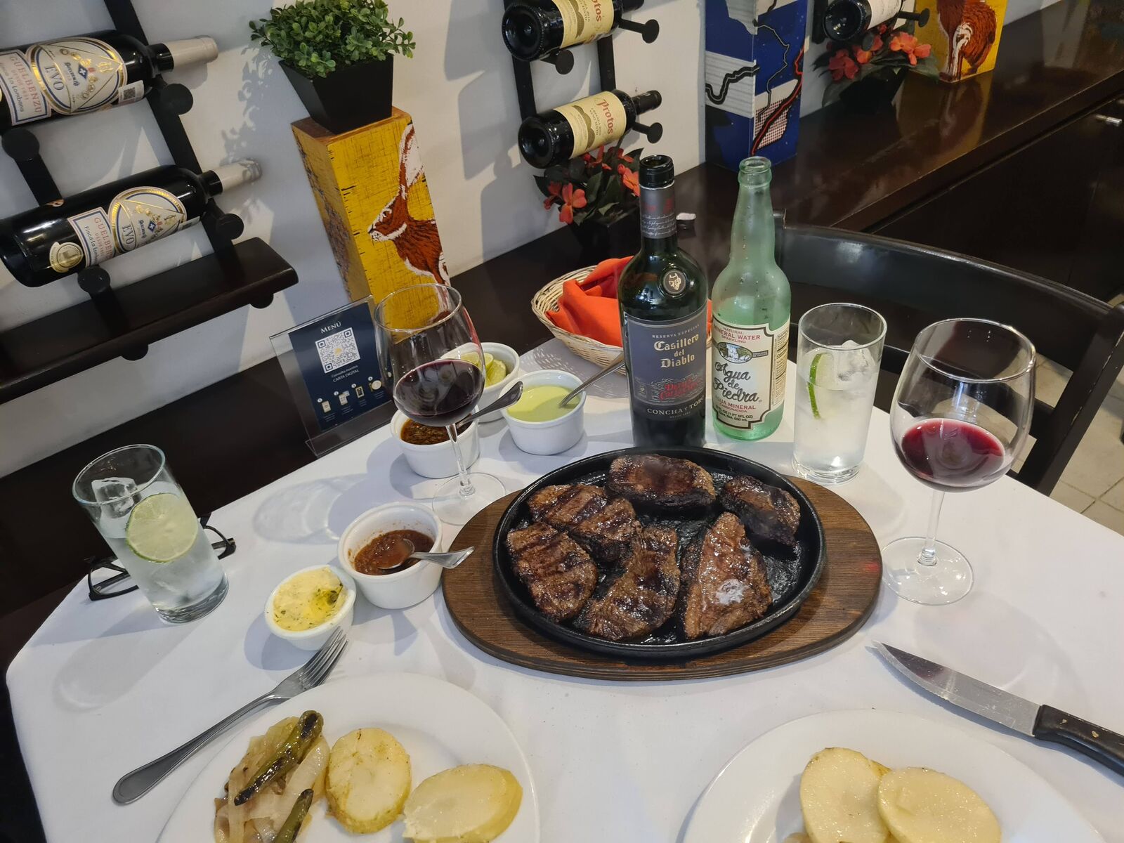 La Estancia Parrilla Argentina image 7