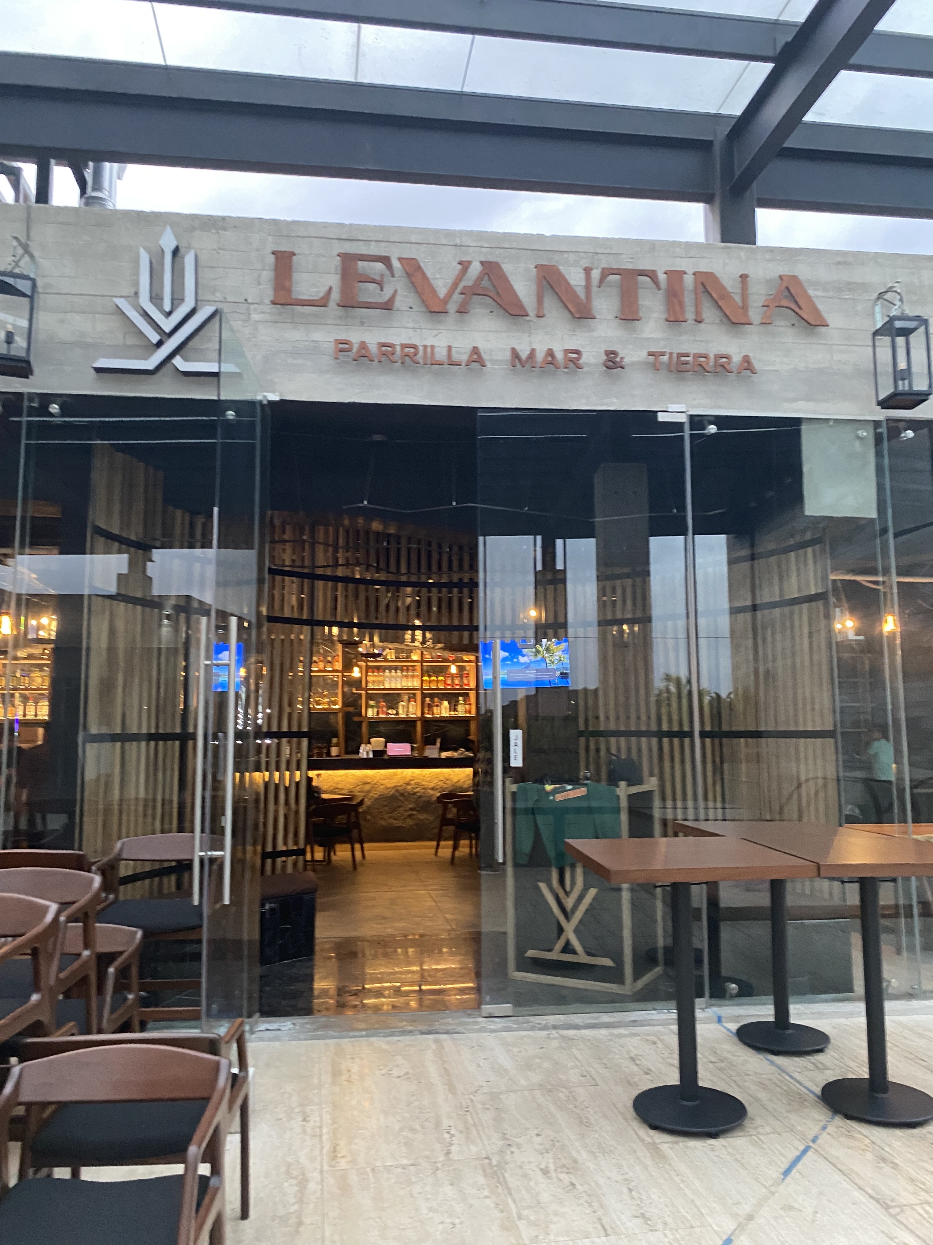 Levantina Parrilla Mar & Tierra image 1