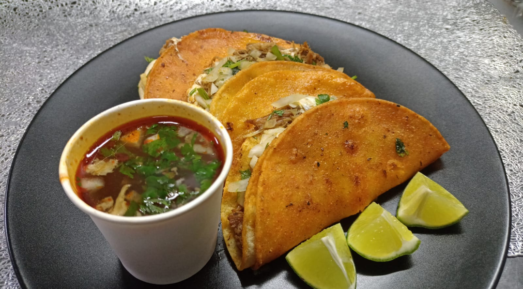 El Tio Koshy Birria & Tacos suc. antojeria foodpark image 2