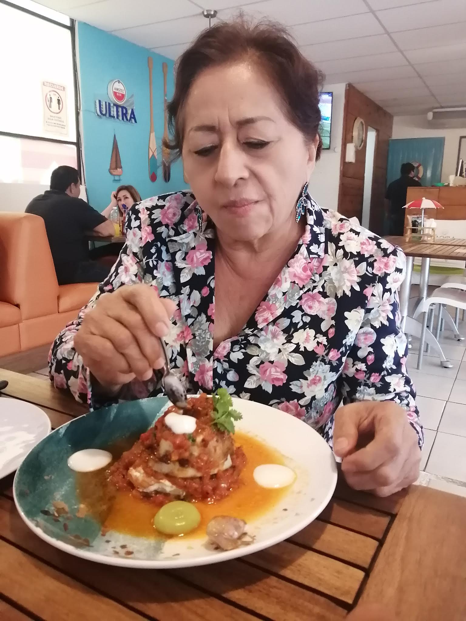 La Chela Marisquería image 6