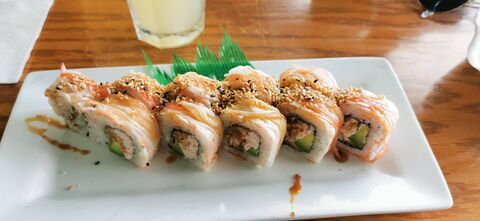 Sensei Sushi Bar image 2