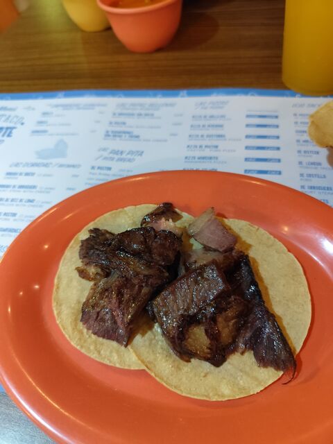 Los Tacos y Pizzas de La Estancia image 4