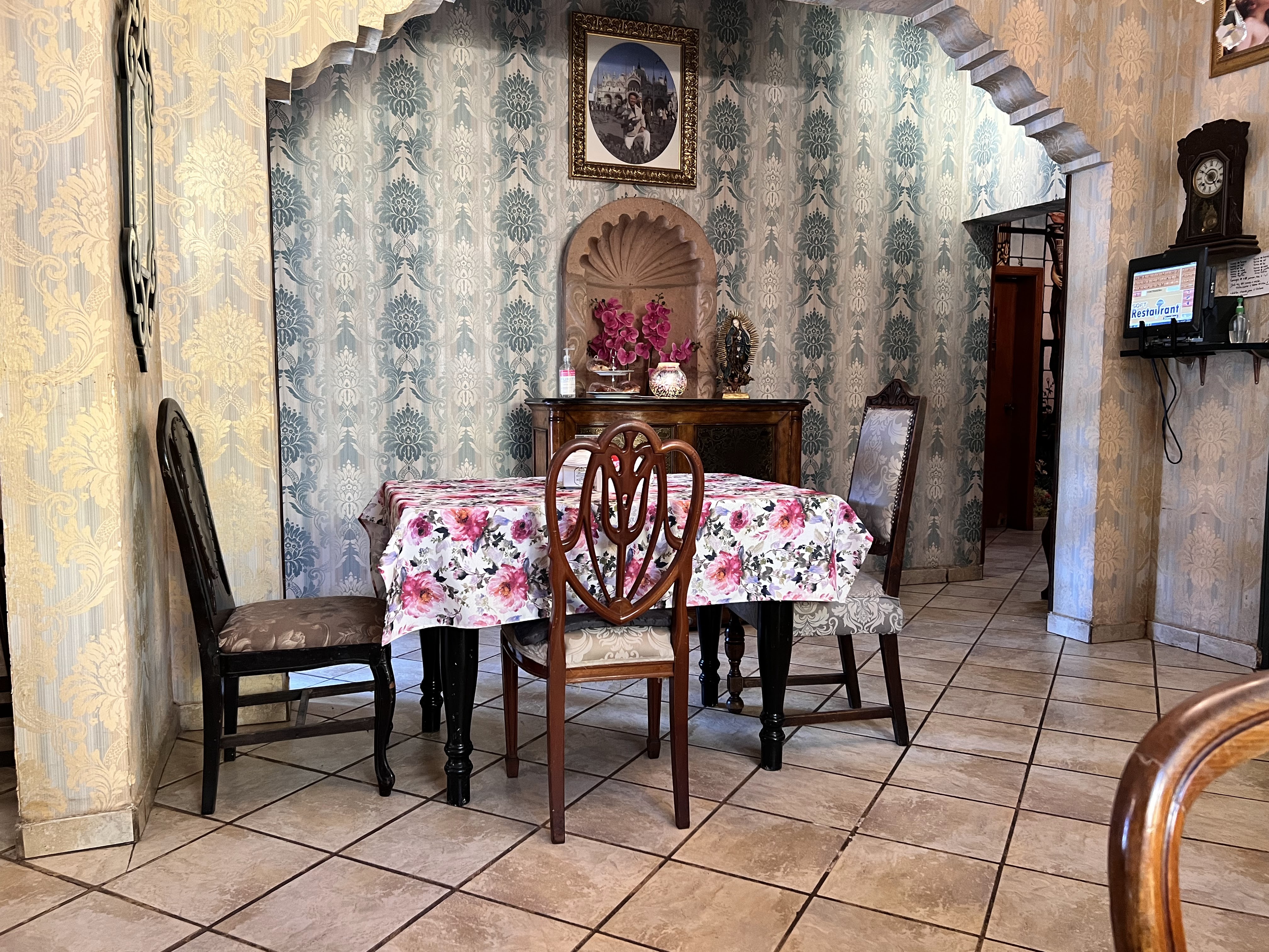 La Hacienda Café image 5