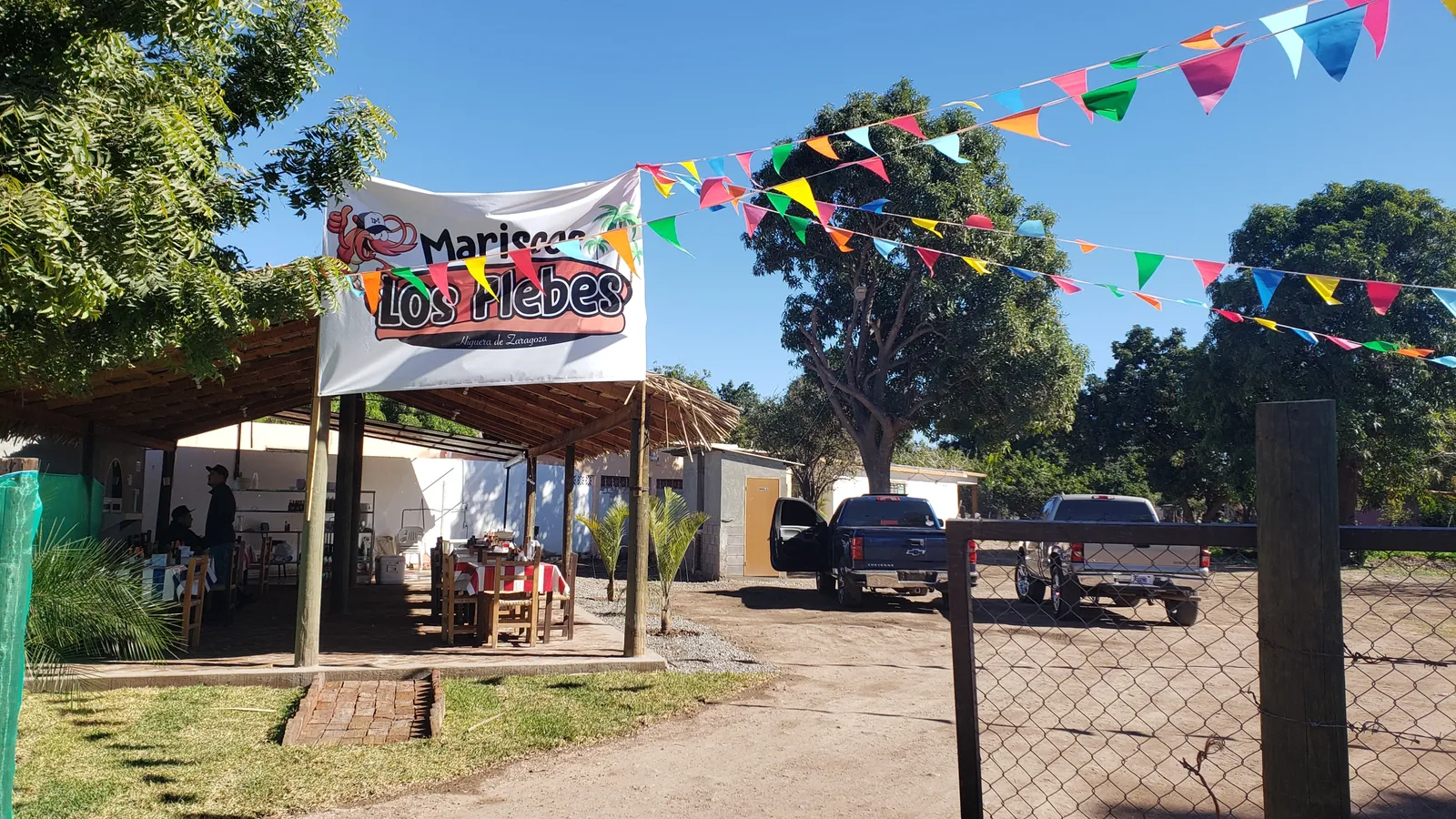 MARISCOS LOS PLEBES image 1