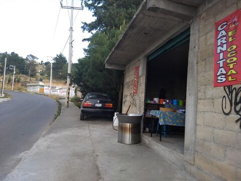 Carnitas El Ocotal image 2