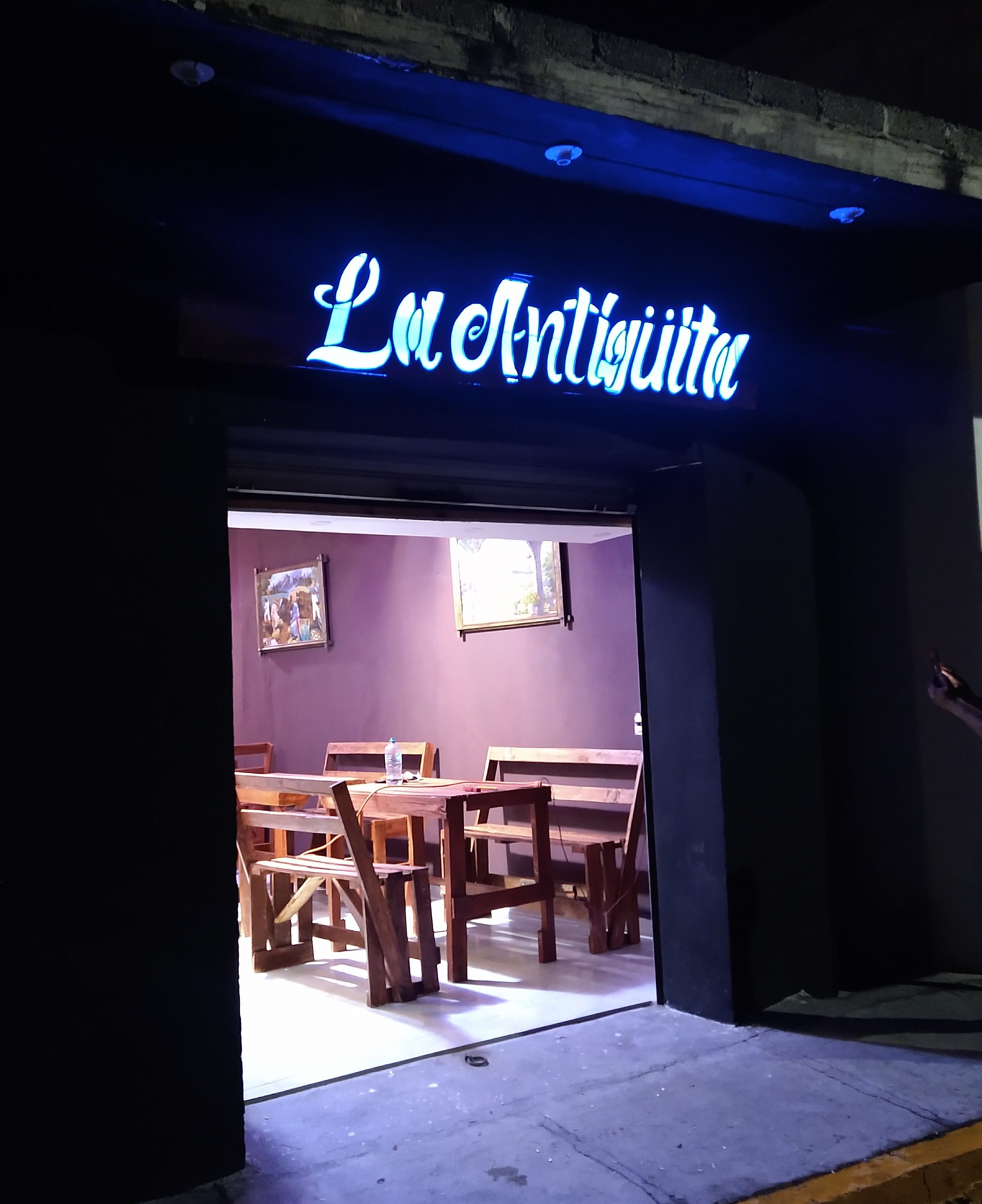 LA ANTIGÜITA image 5