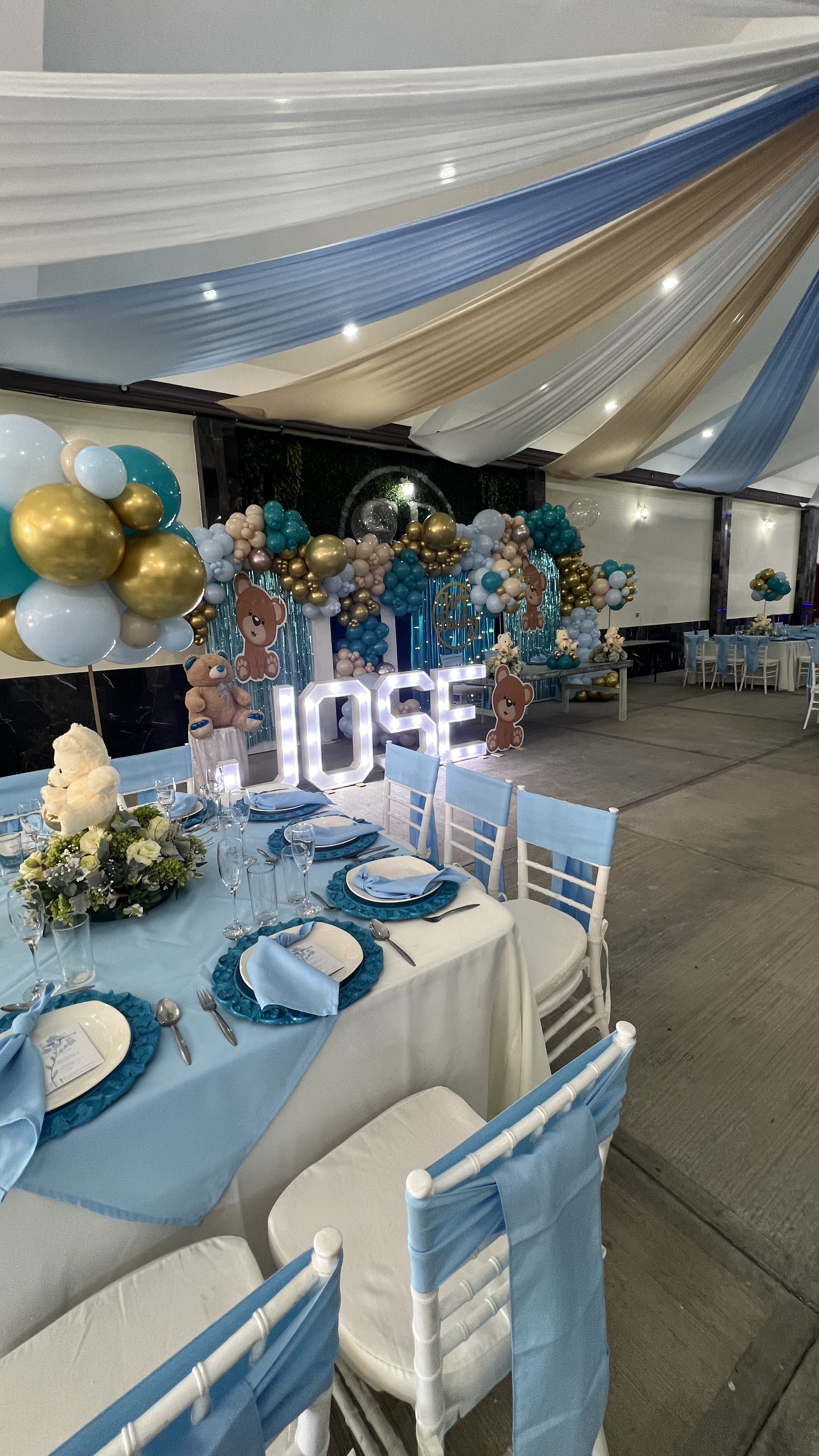 Doneva“RestauranteyBanquetes“ image 3