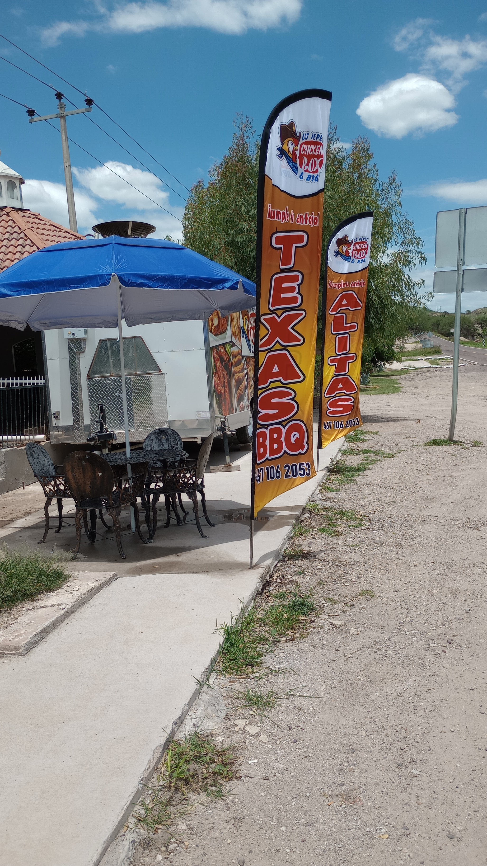 Los Pepe's Chicken Box & BBQ image 4