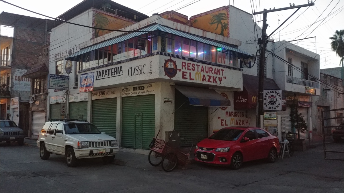 Mariscos "El Mazky" image 1