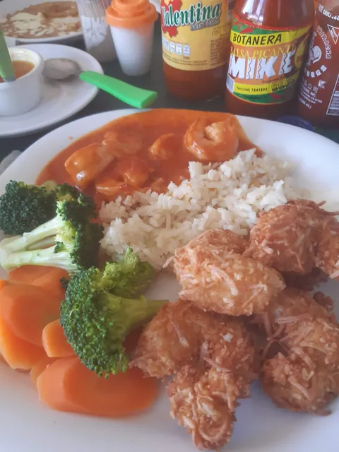 Mariscos “El Profe” image 3
