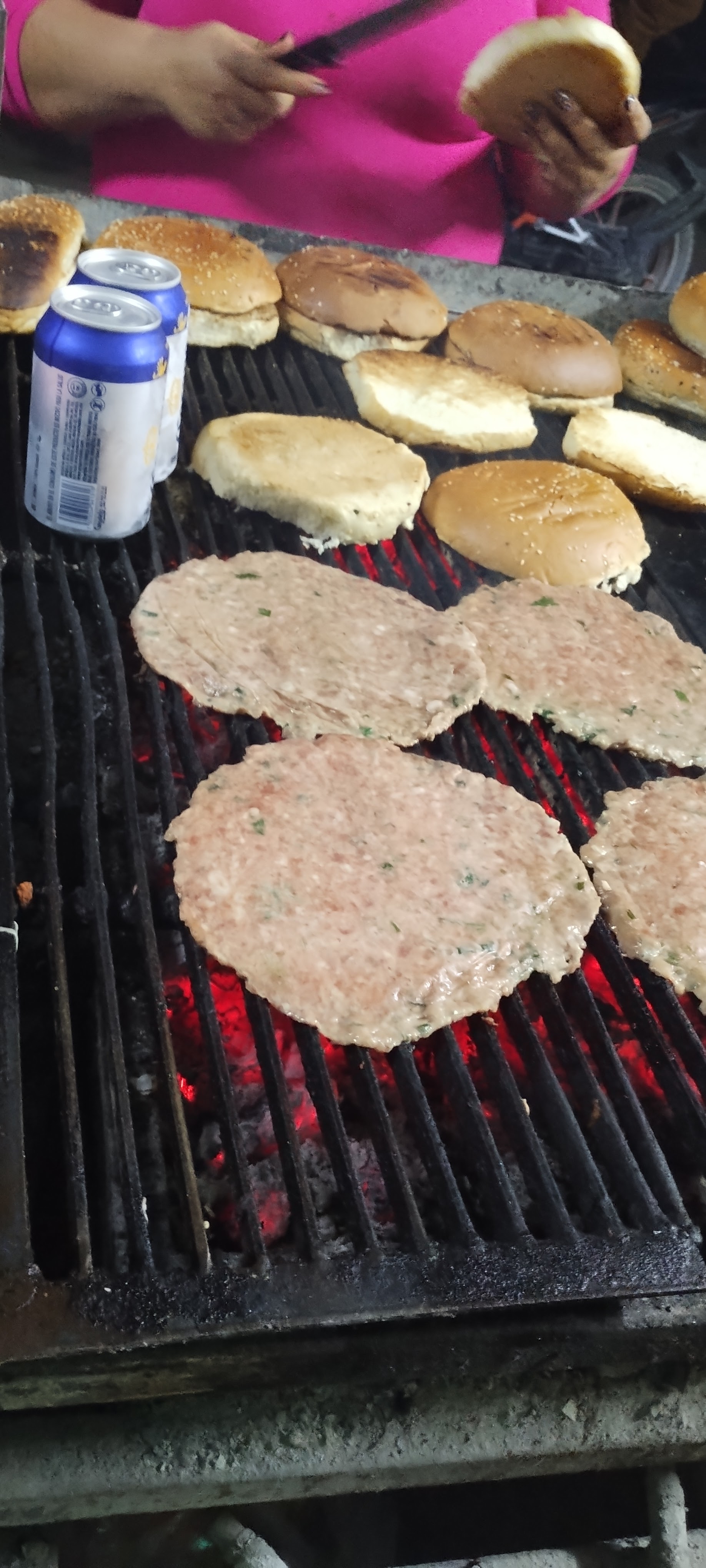 Hamburguesas el cuchi image 2