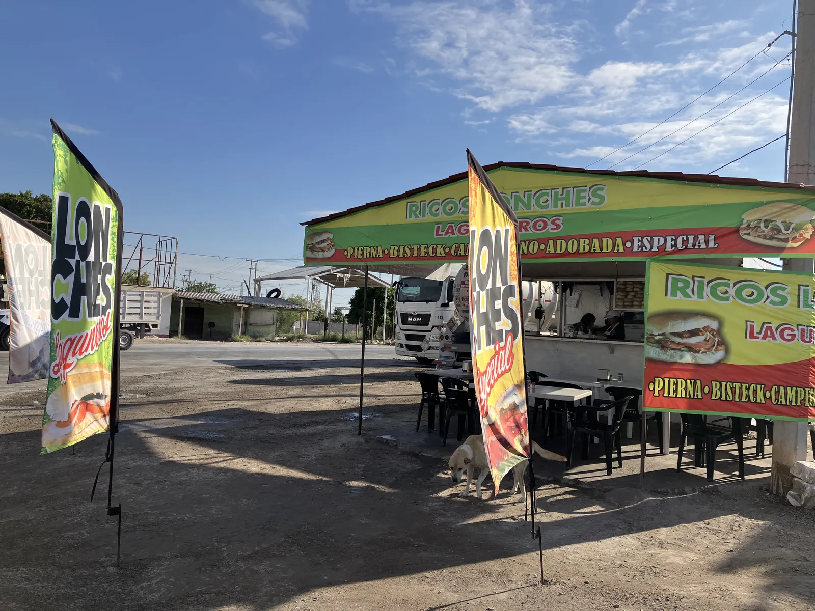 Ricos lonches image 1