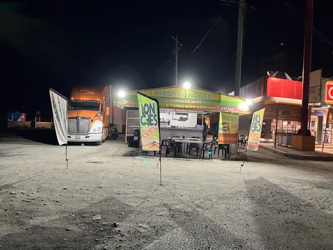 Ricos lonches image 2