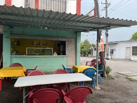 Taquería "el andén" image 1