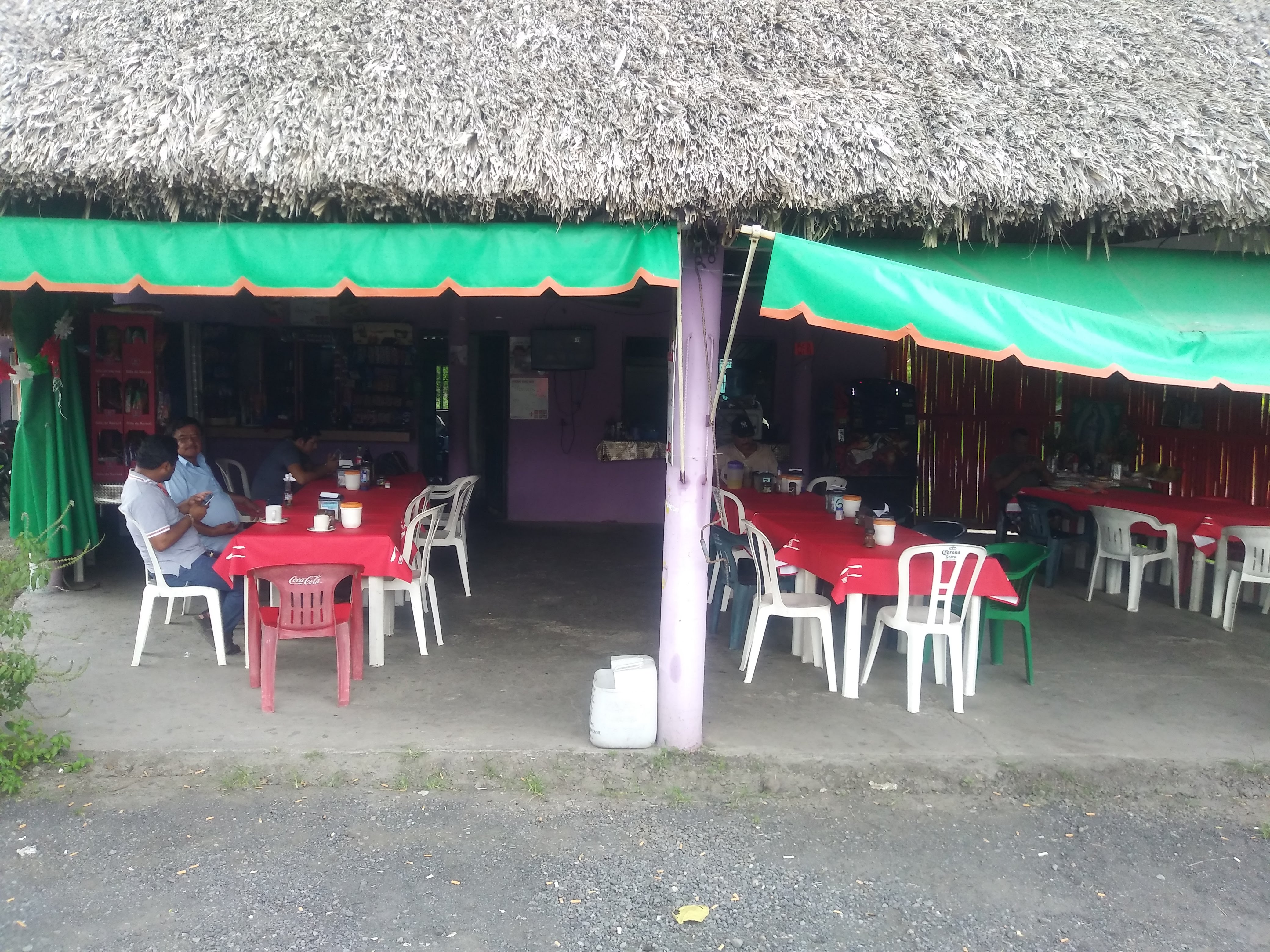 Comedor La Palapa de boby image 1