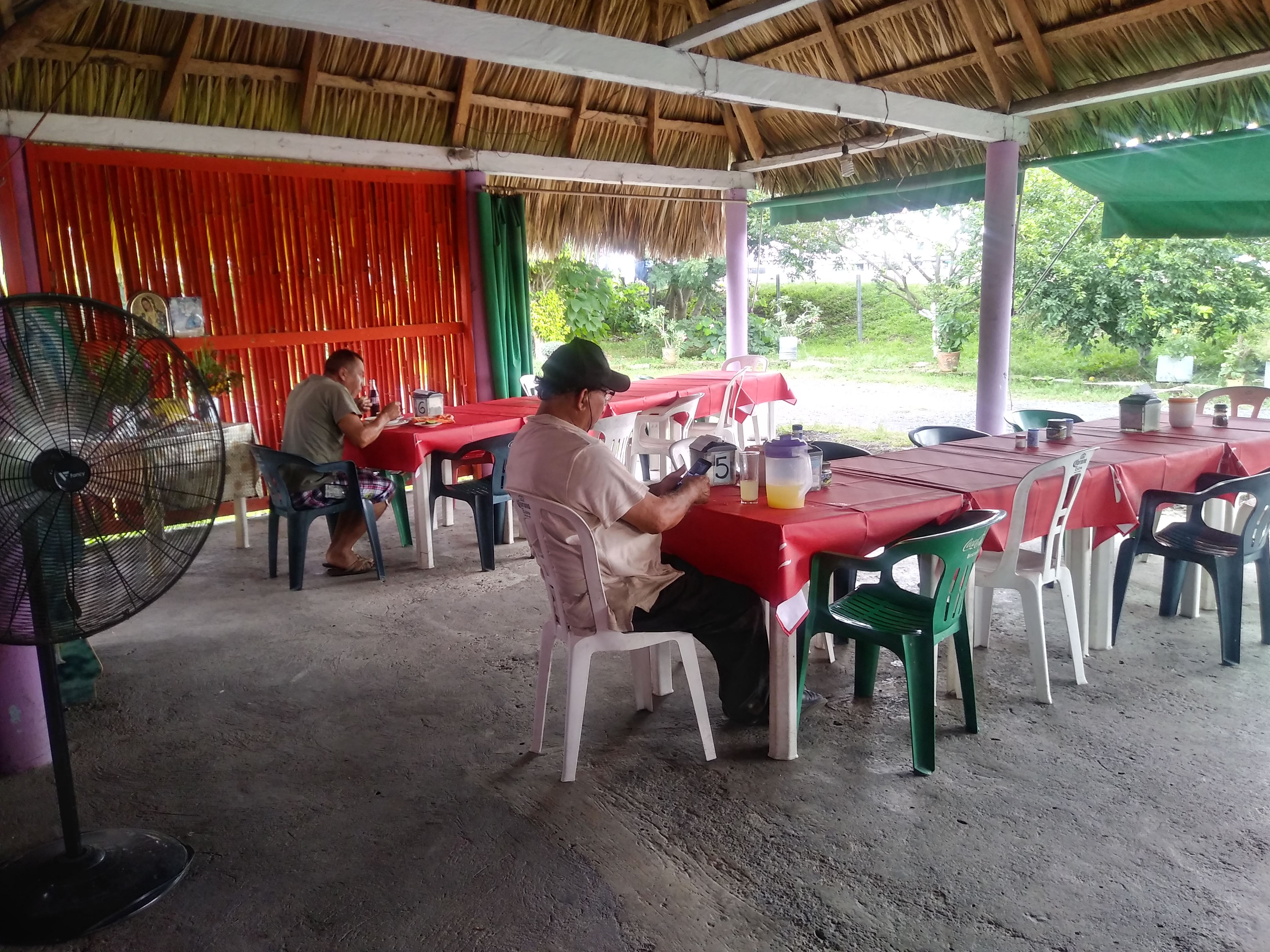 Comedor La Palapa de boby image 3