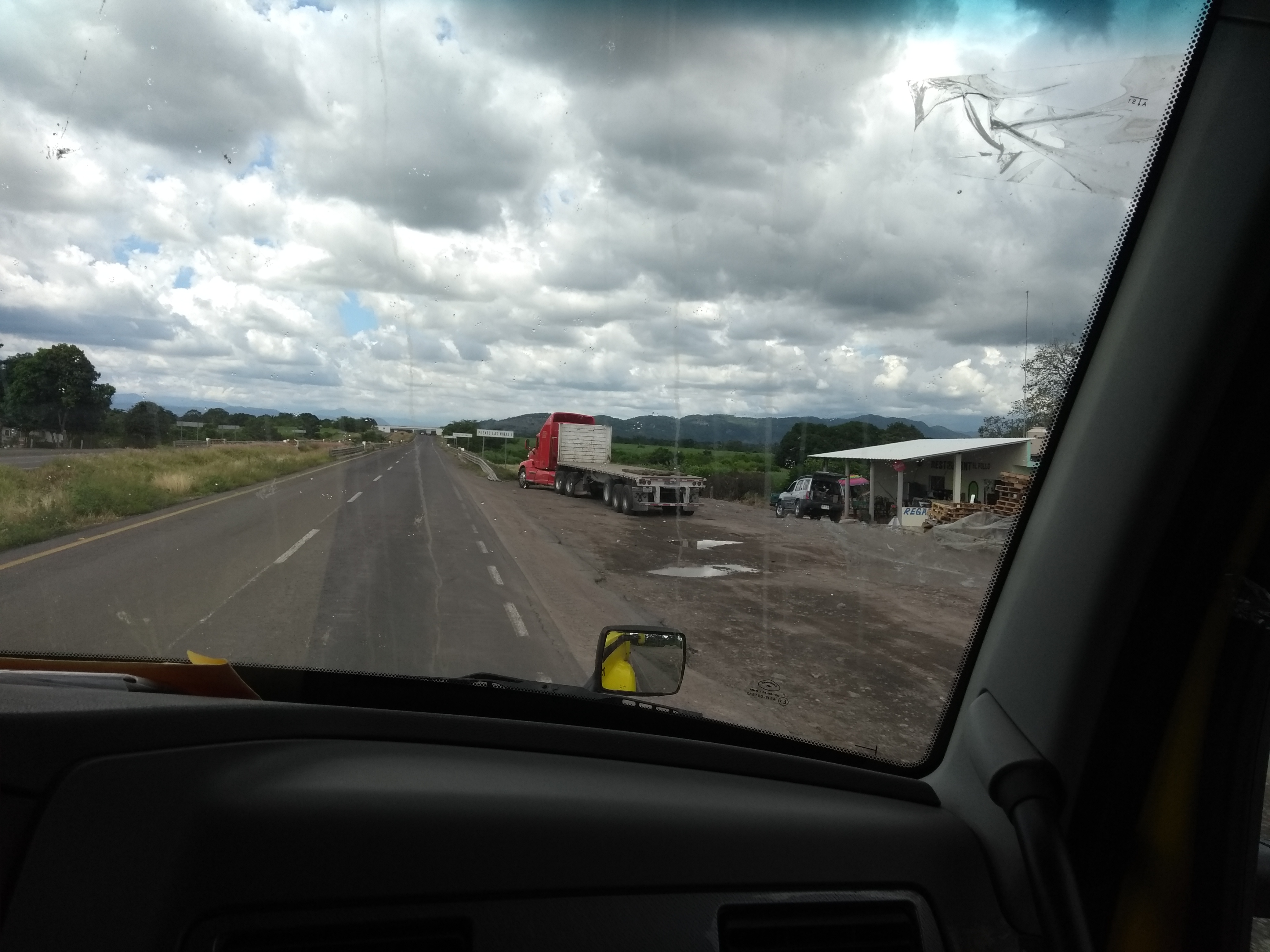 Comedor La Palapa de boby image 4