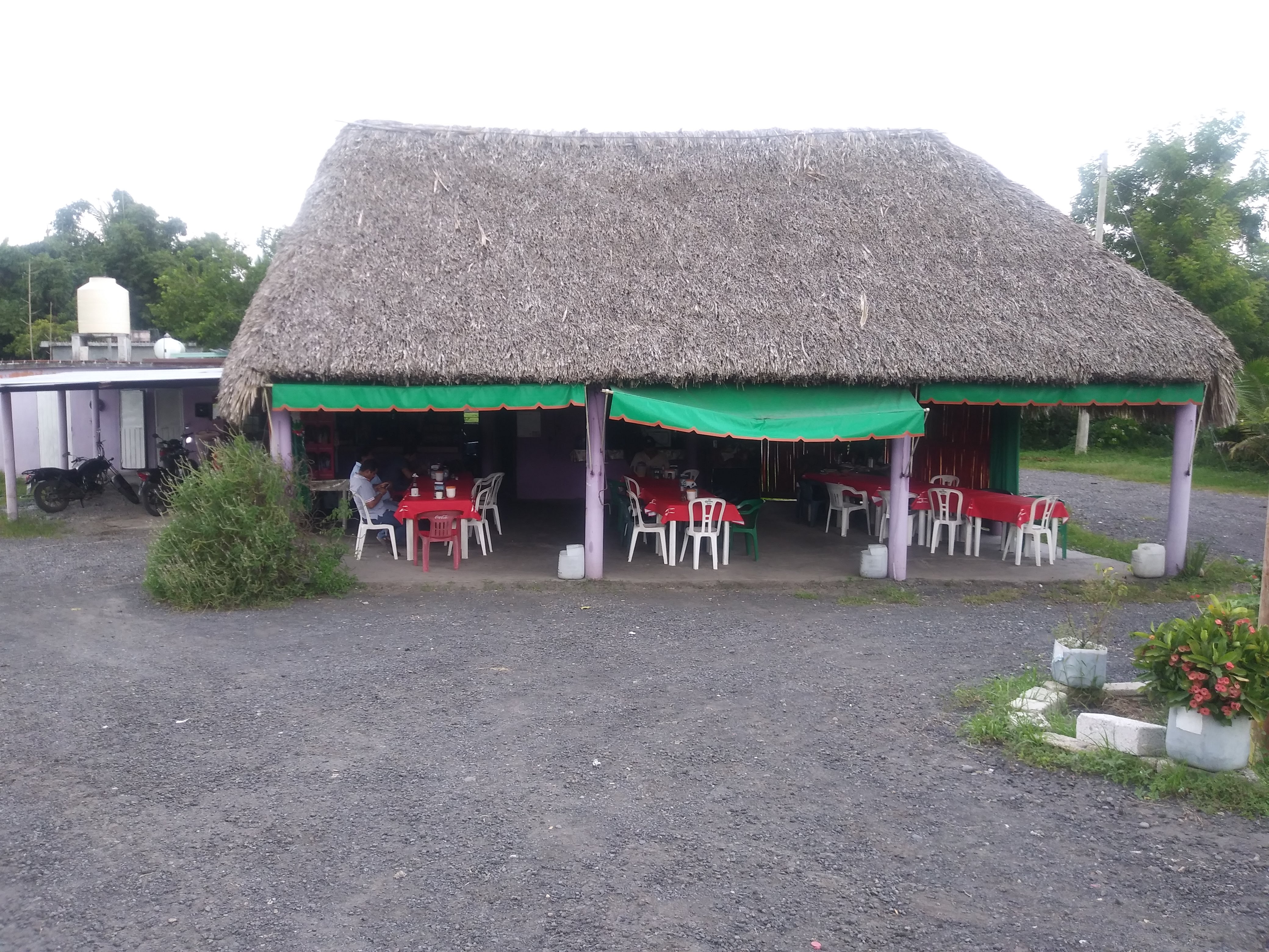 Comedor La Palapa de boby image 7