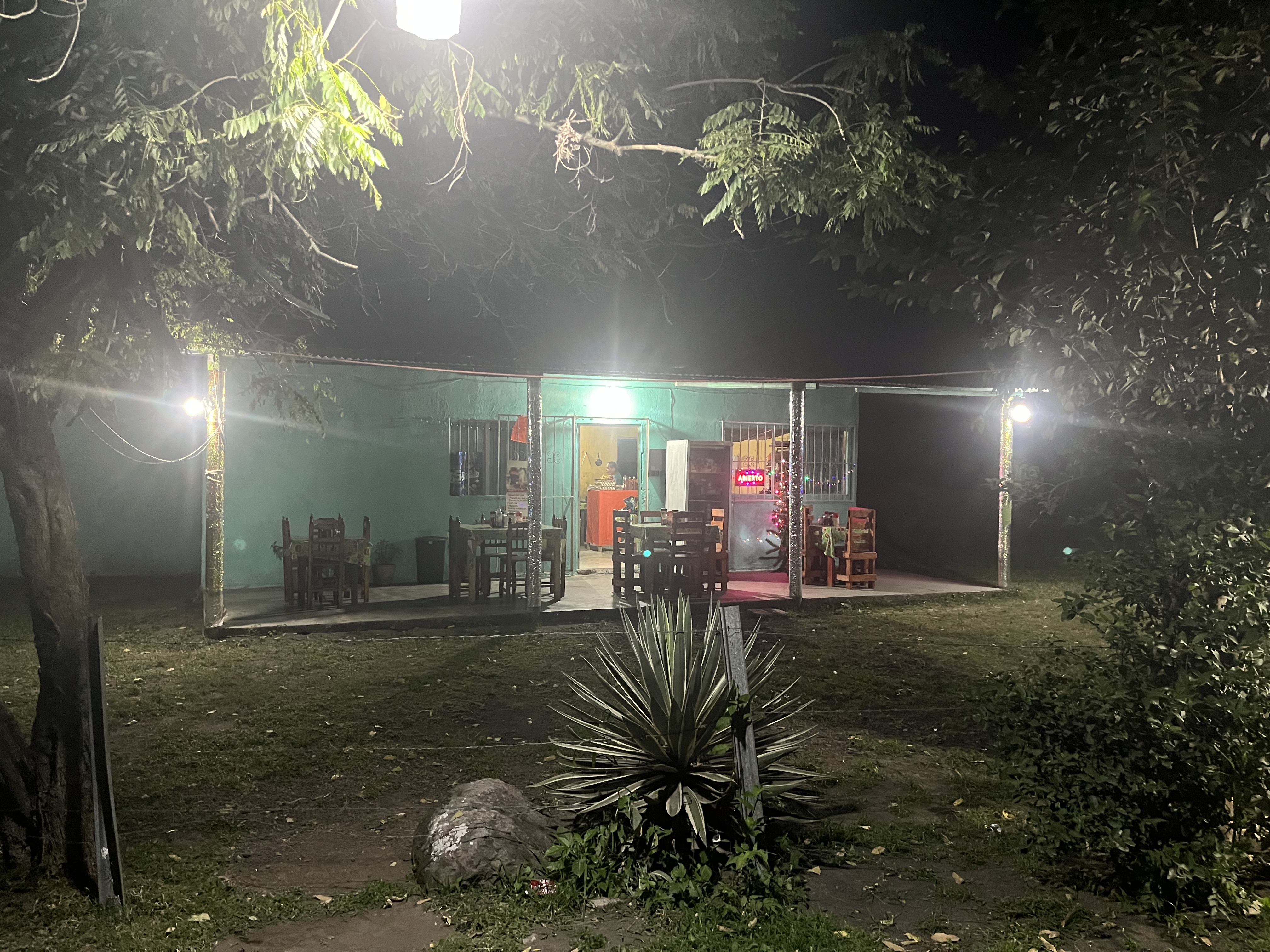 Comedor Lucero image 4