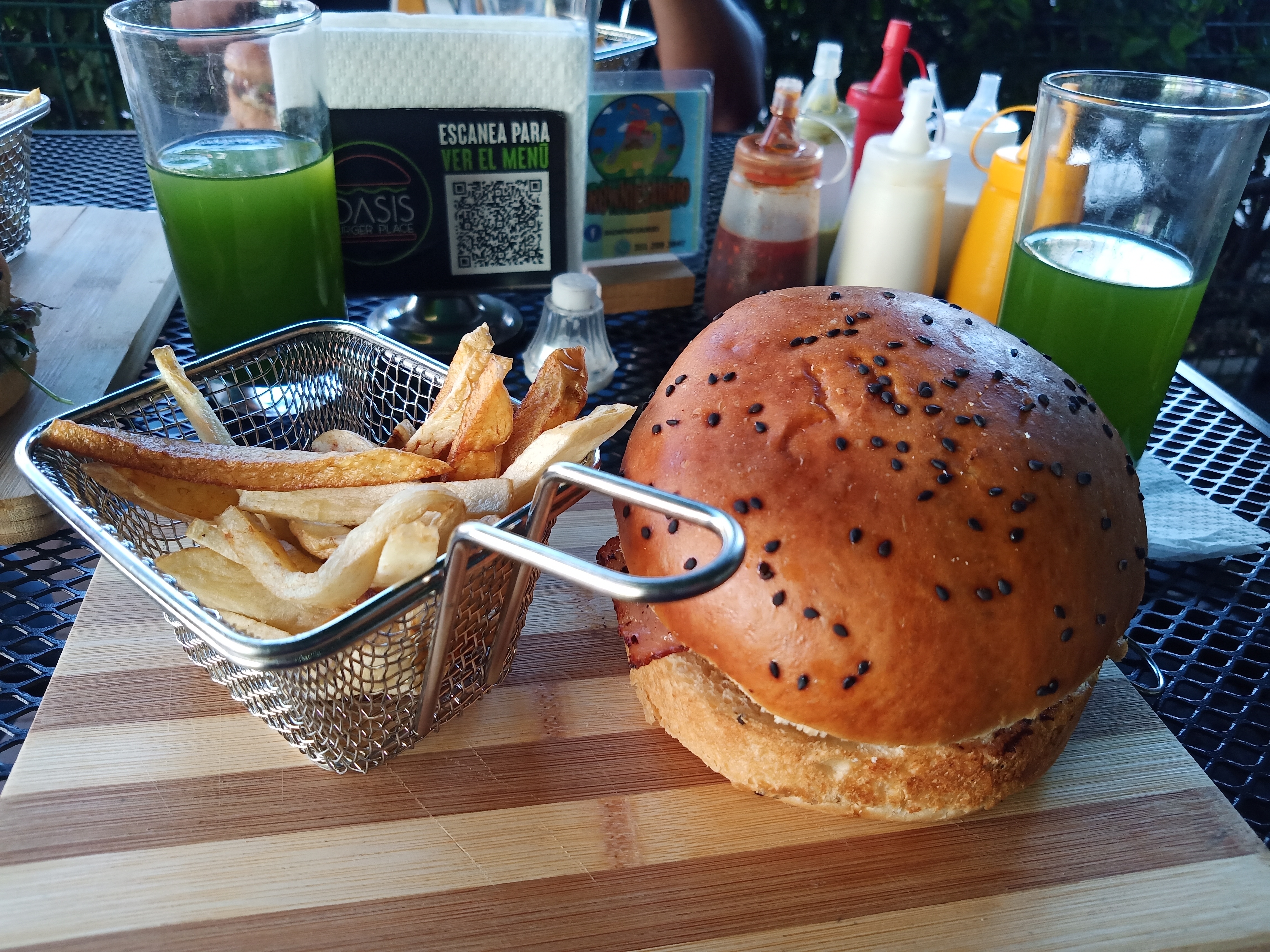 Oasis Burger Place image 2