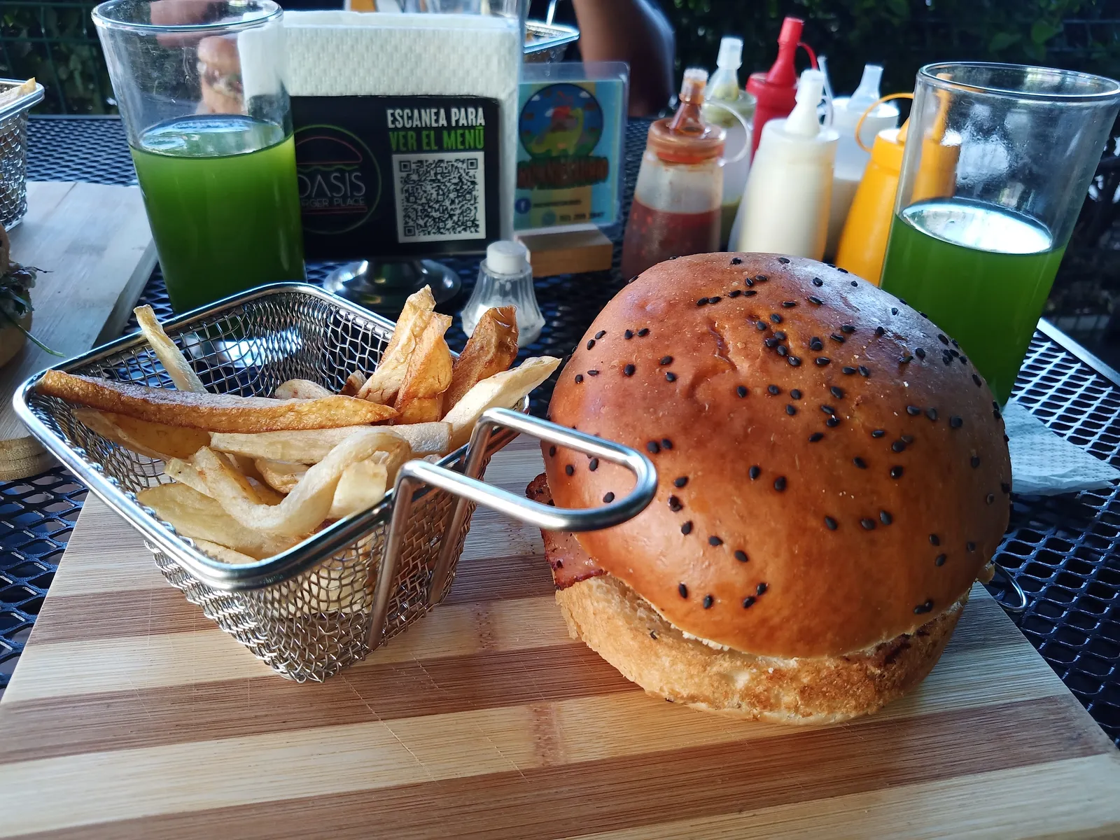 Oasis Burger Place image 2