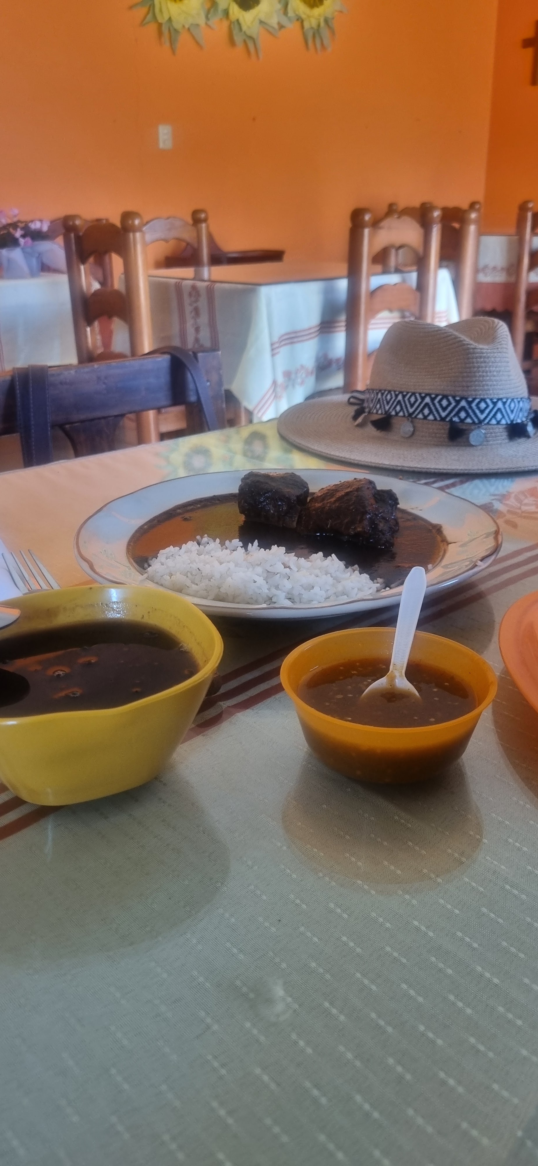 Comedor Los Girasoles image 9