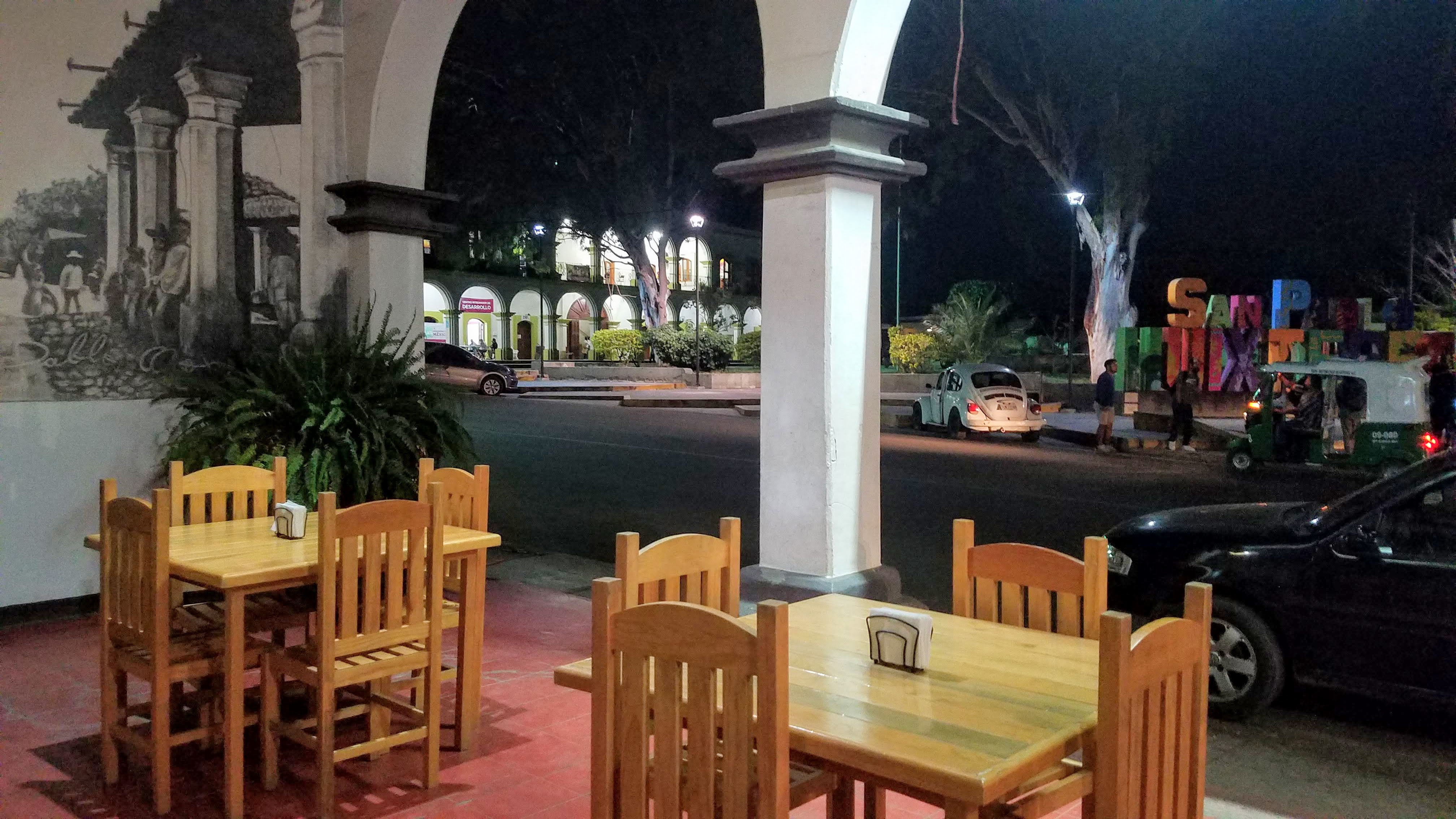 Tlayudas"El Portal" image 1