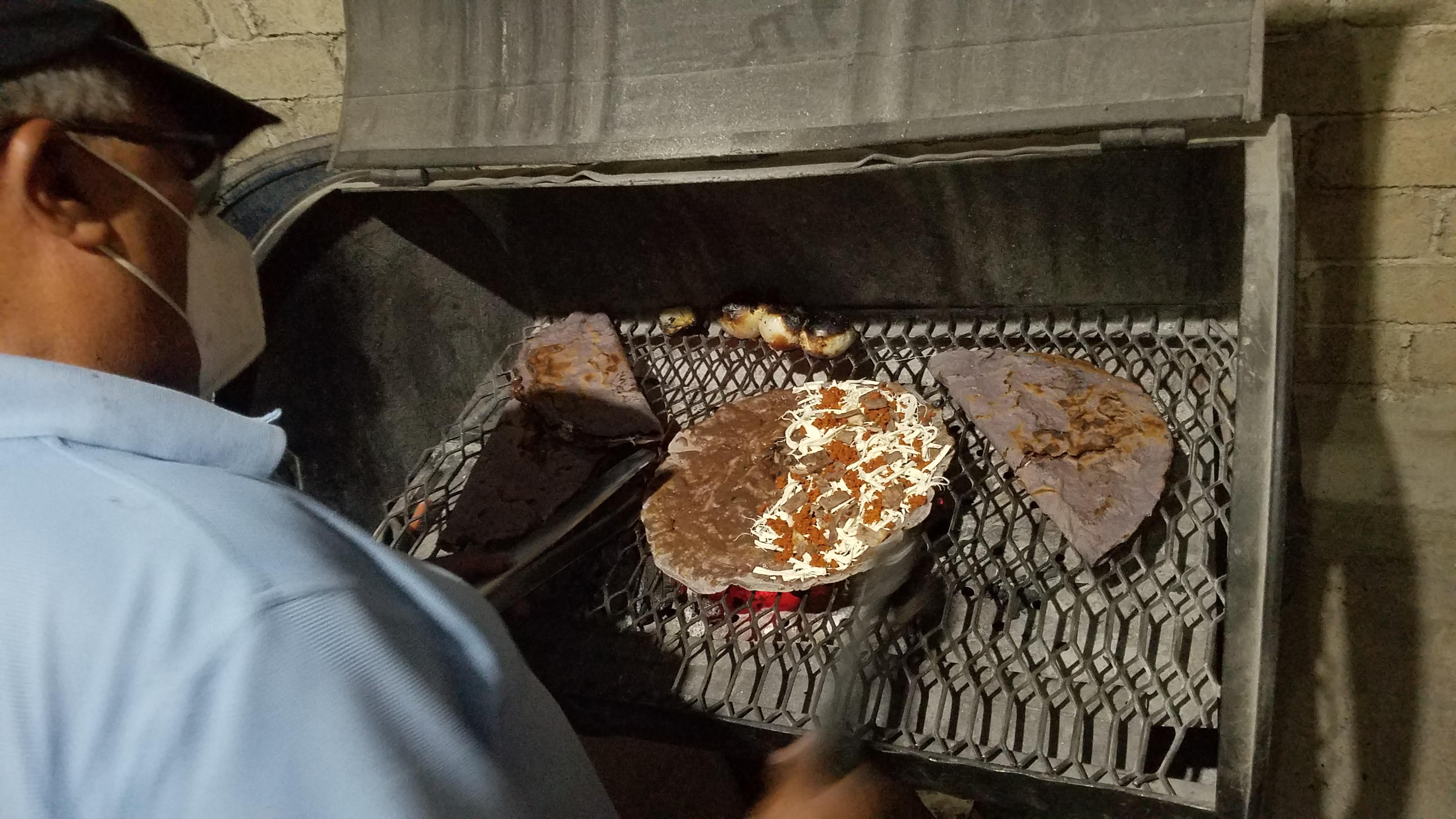 Tlayudas"El Portal" image 8