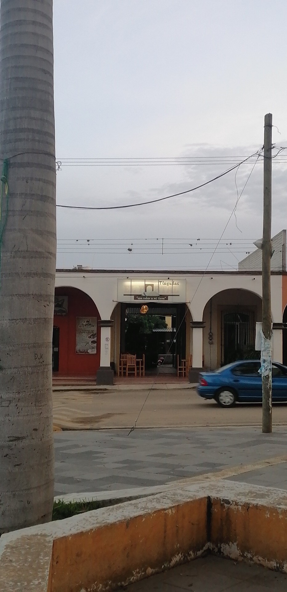 Tlayudas"El Portal" image 10