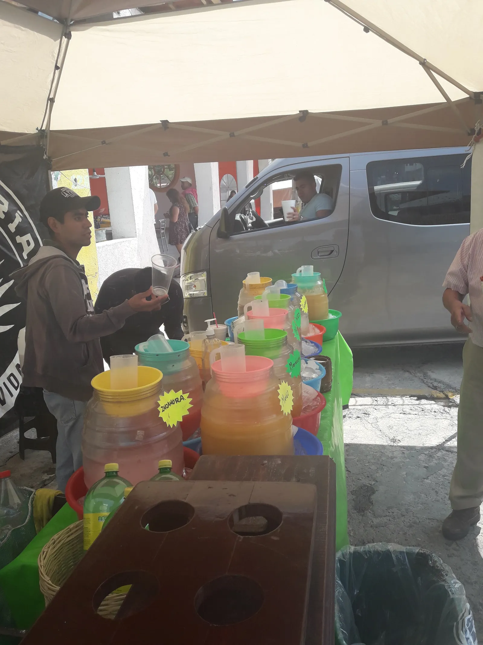 Pulqueria La pura vida image 5