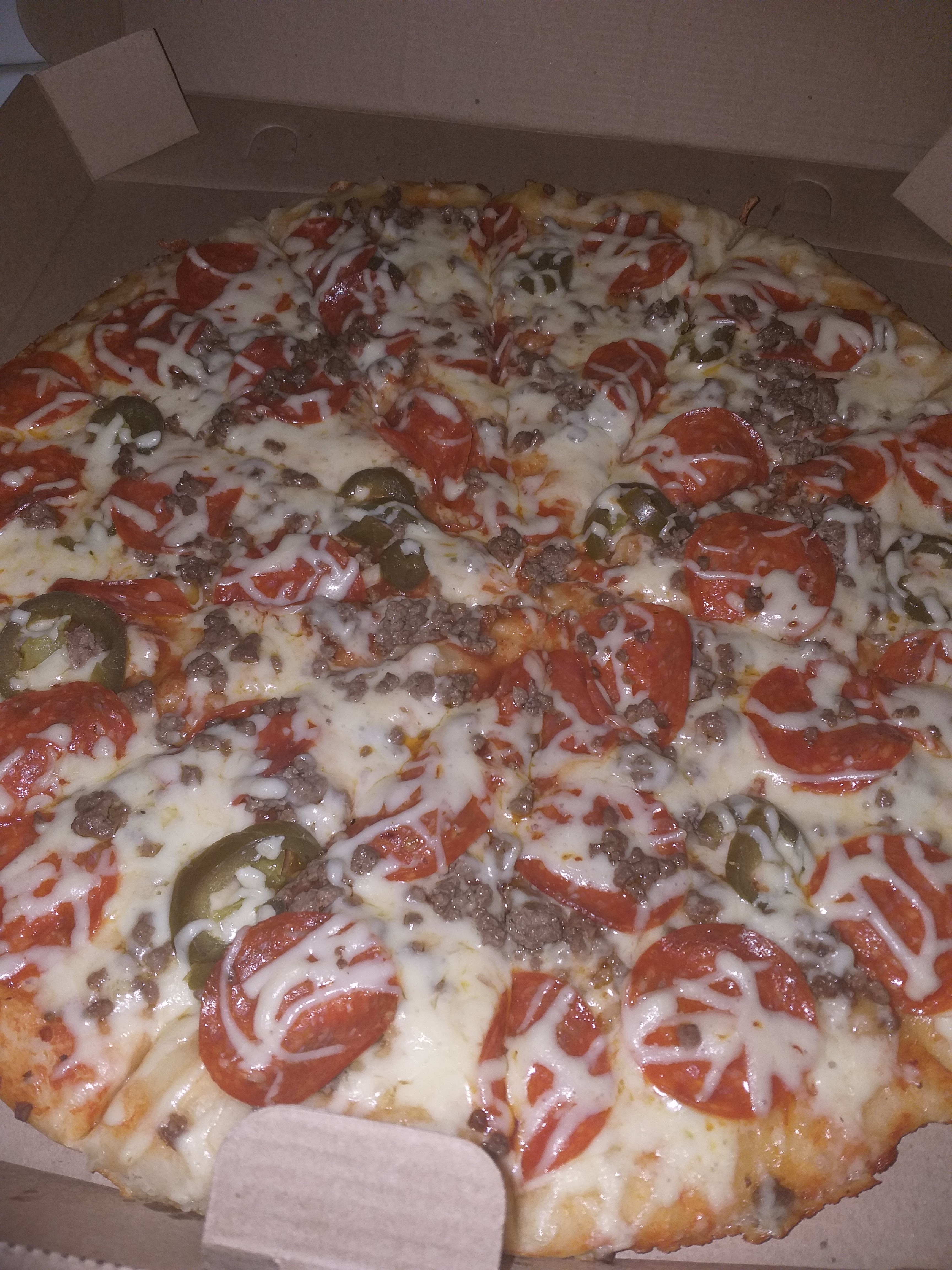 Hamburguesas El Piolin image 2