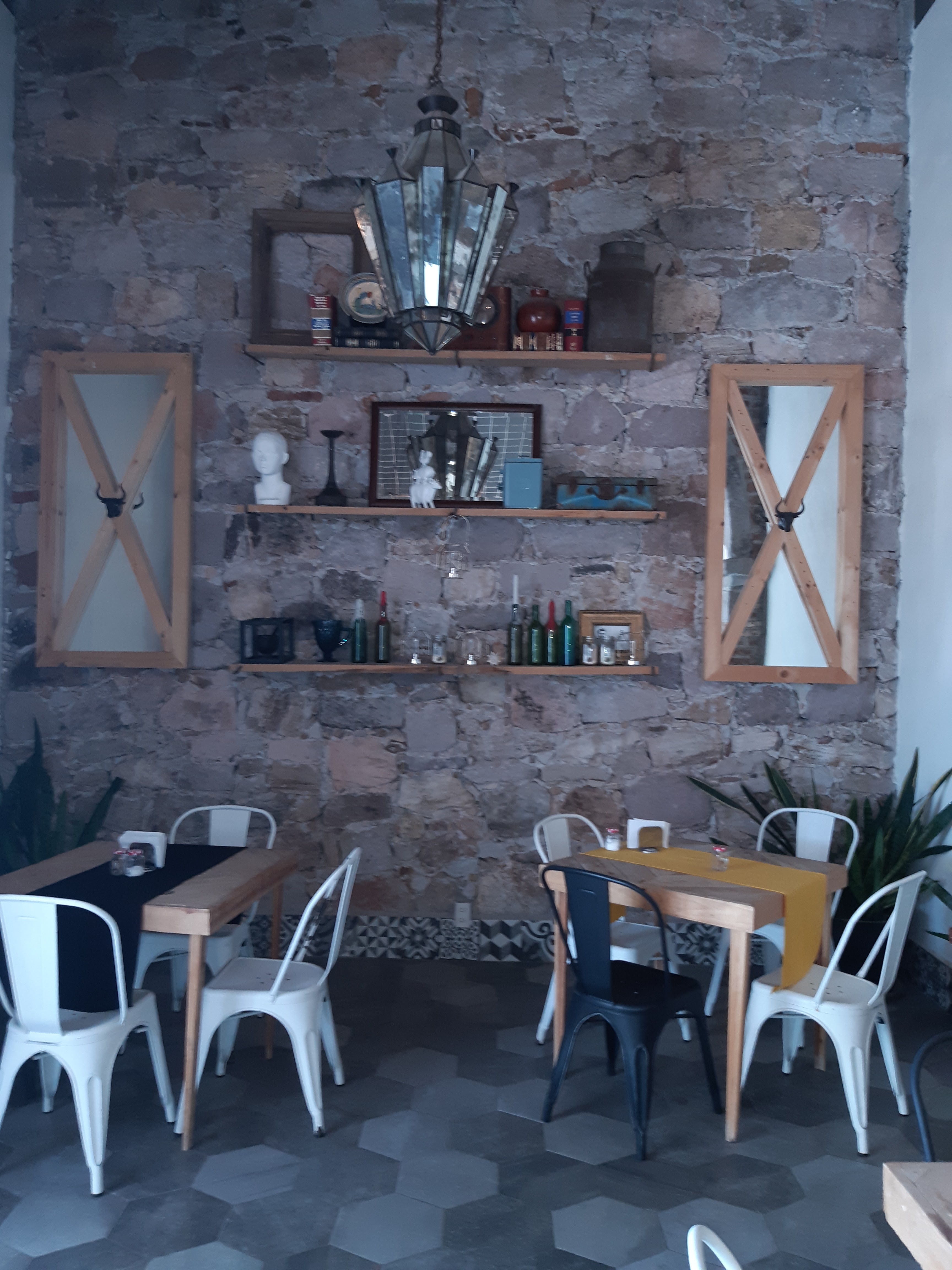 Remedios Restaurante image 4