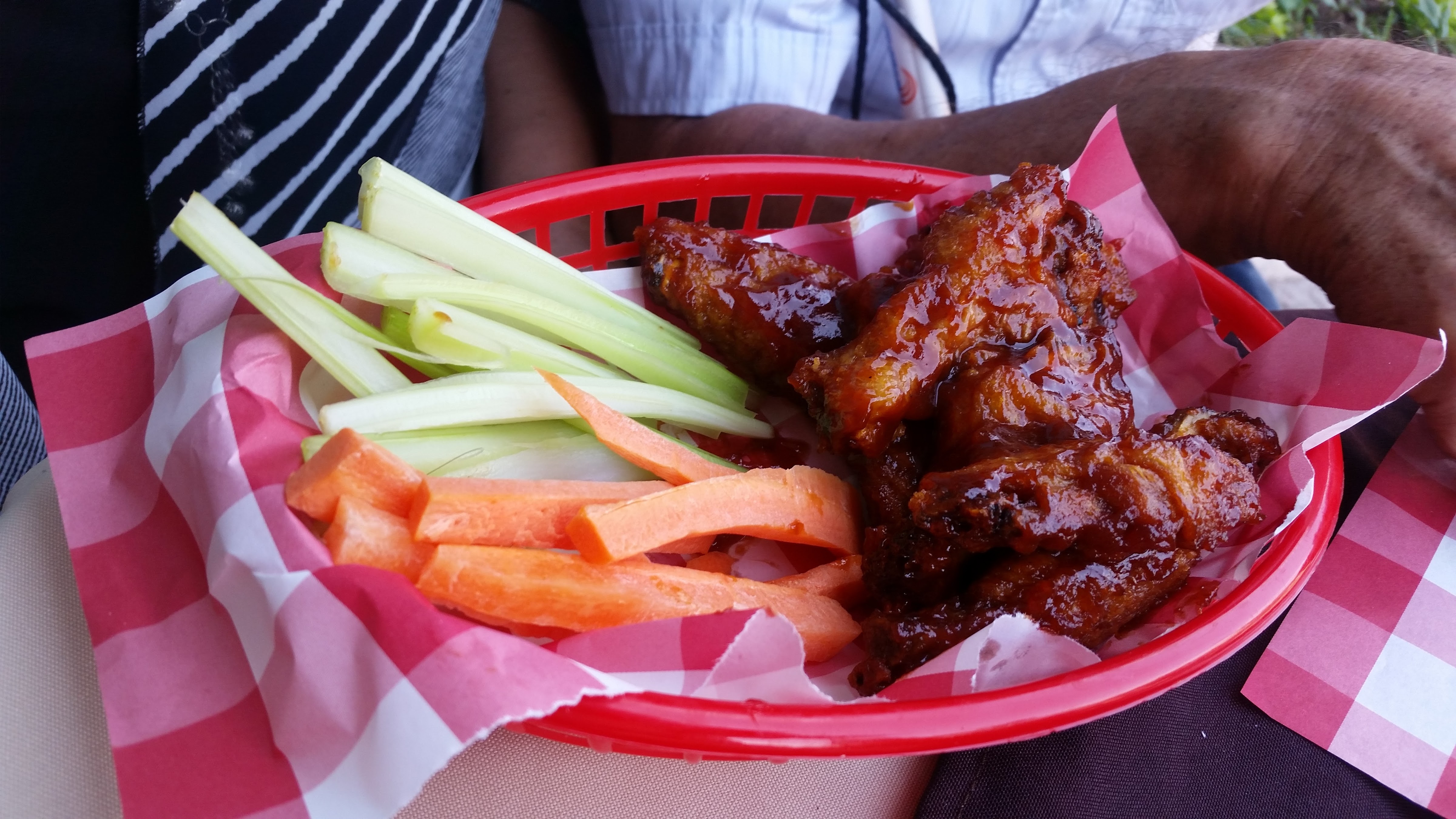 Burgers Wings image 2