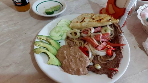 RESTAURANTE image 1