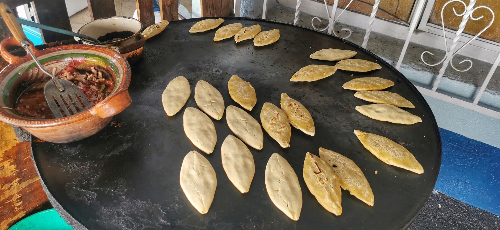 Tlacoyos y quesadillas,tacos de guisado “EL PINO” image 6