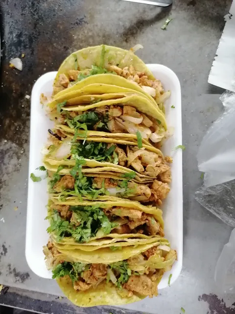 Taquería El Rabanito image 1