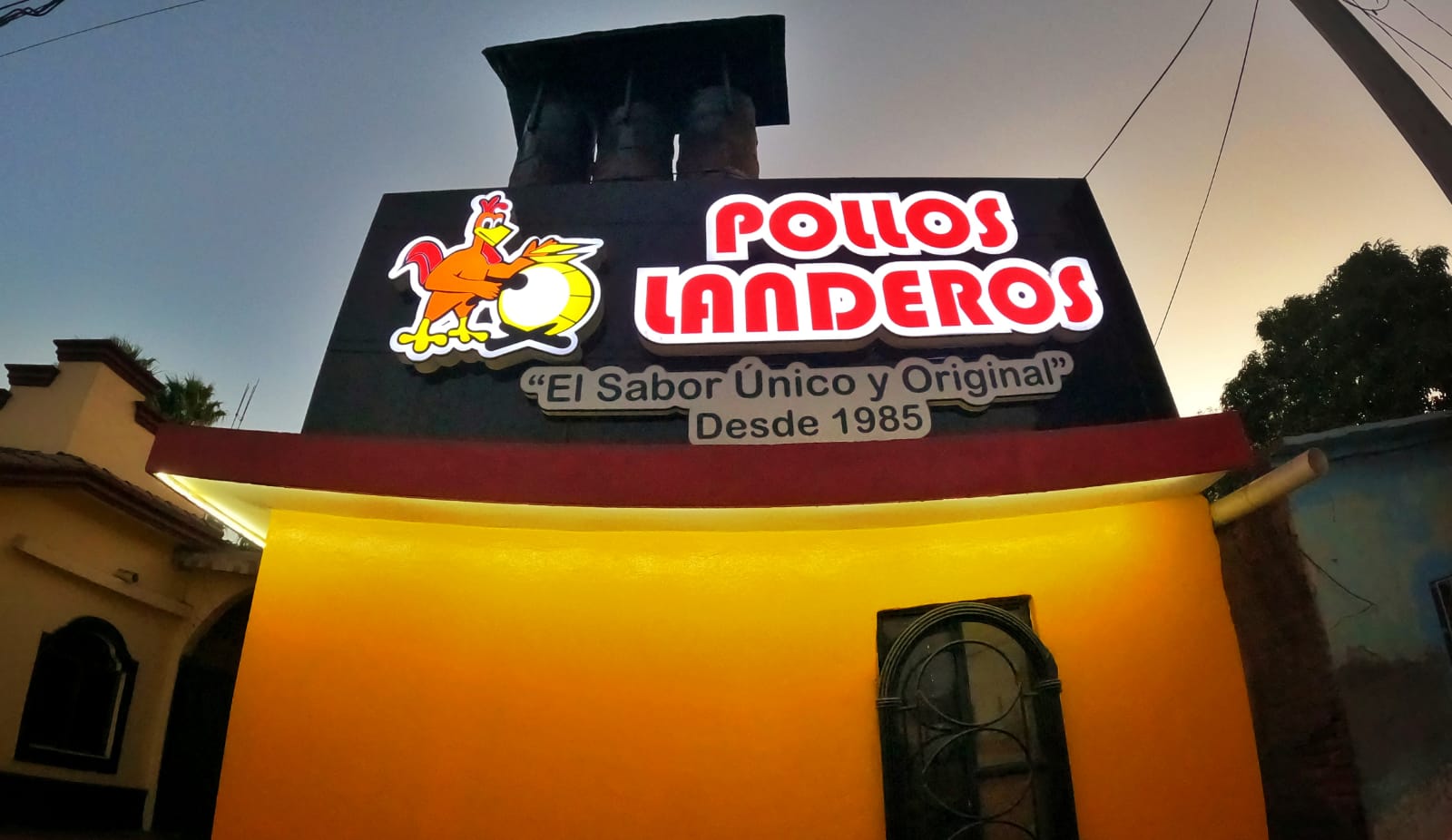 Pollos Asados Landeros image 6