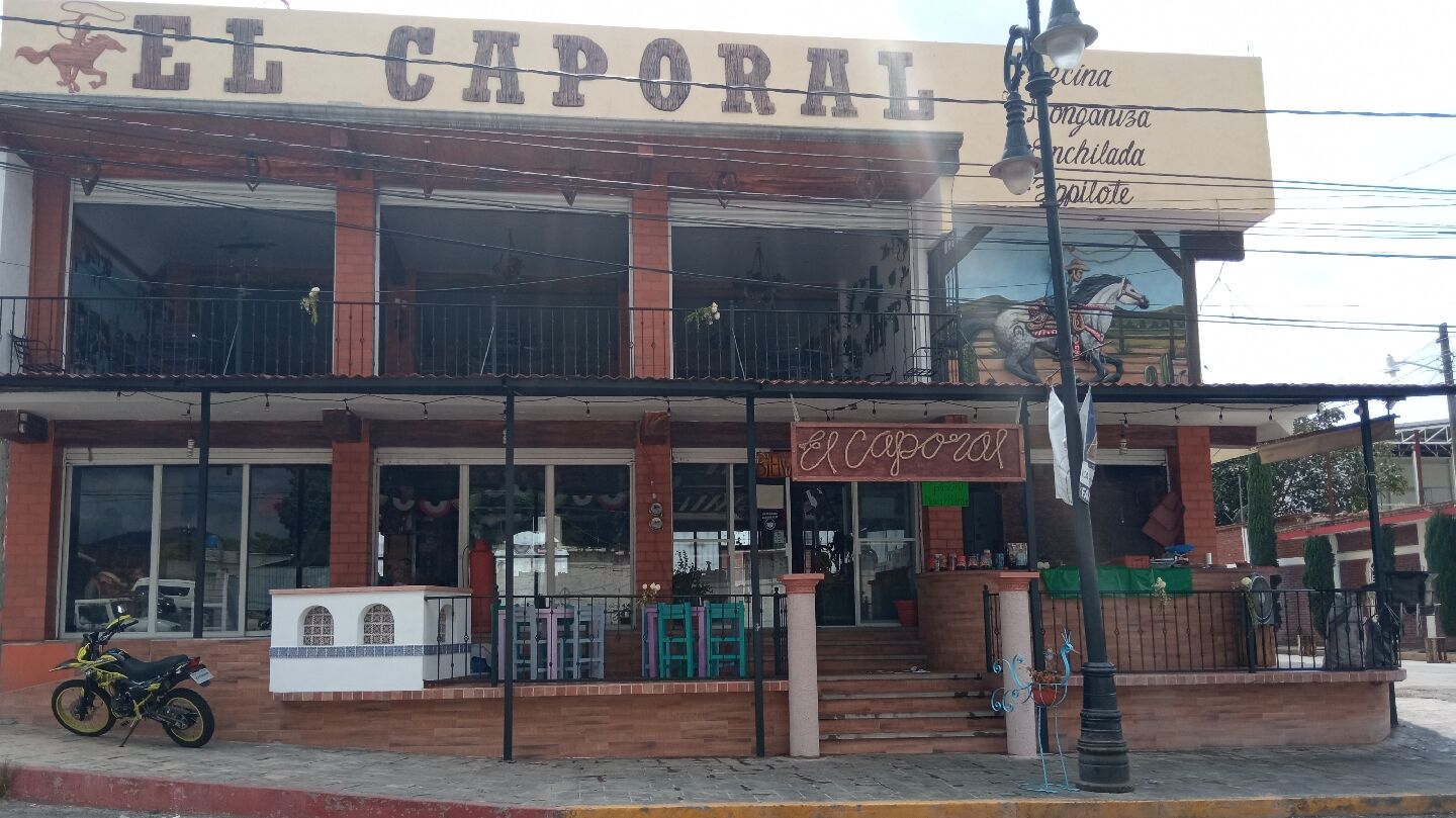 Restauran el caporal image 1