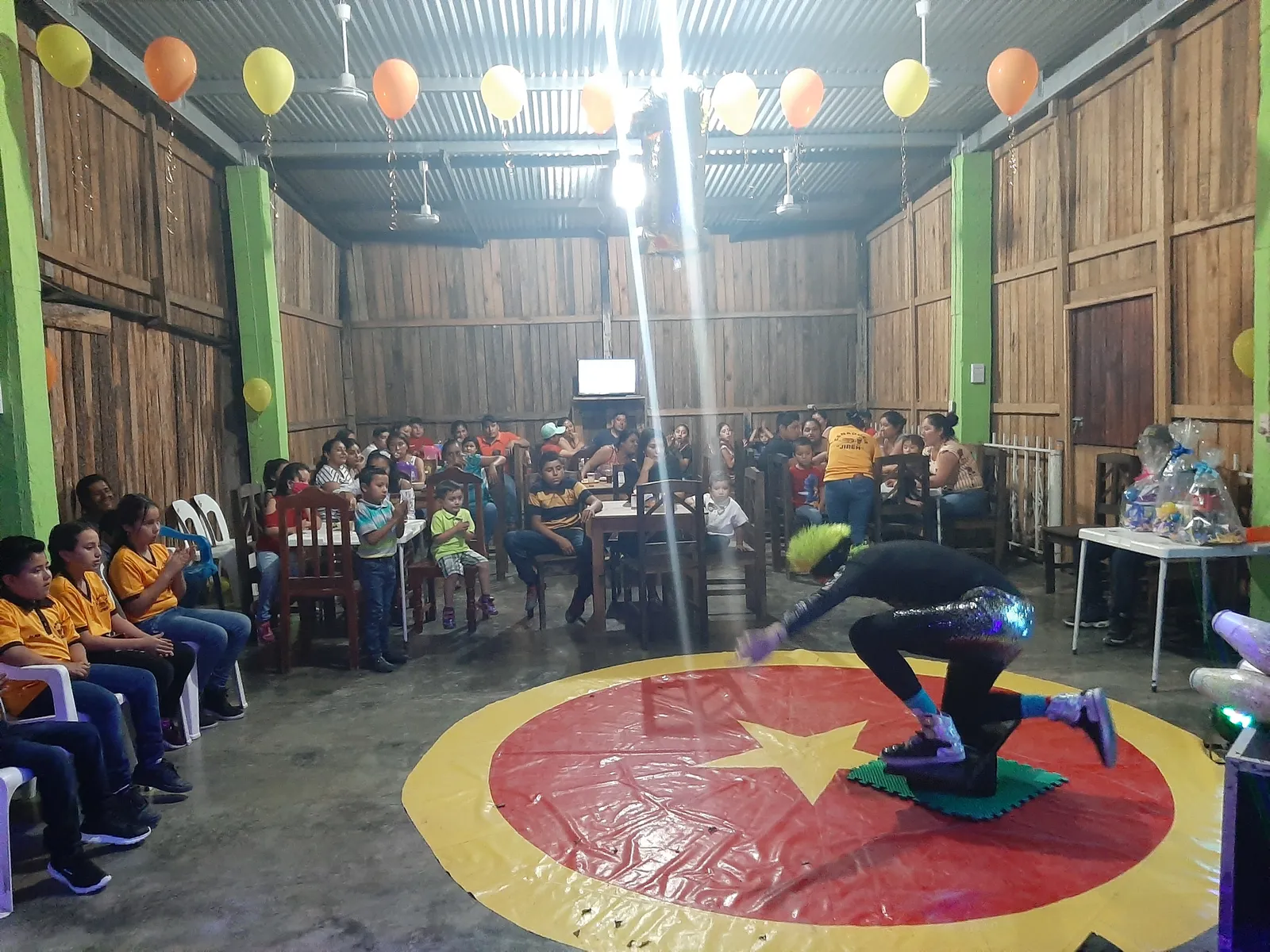 Cenaduria Jiréh image 10