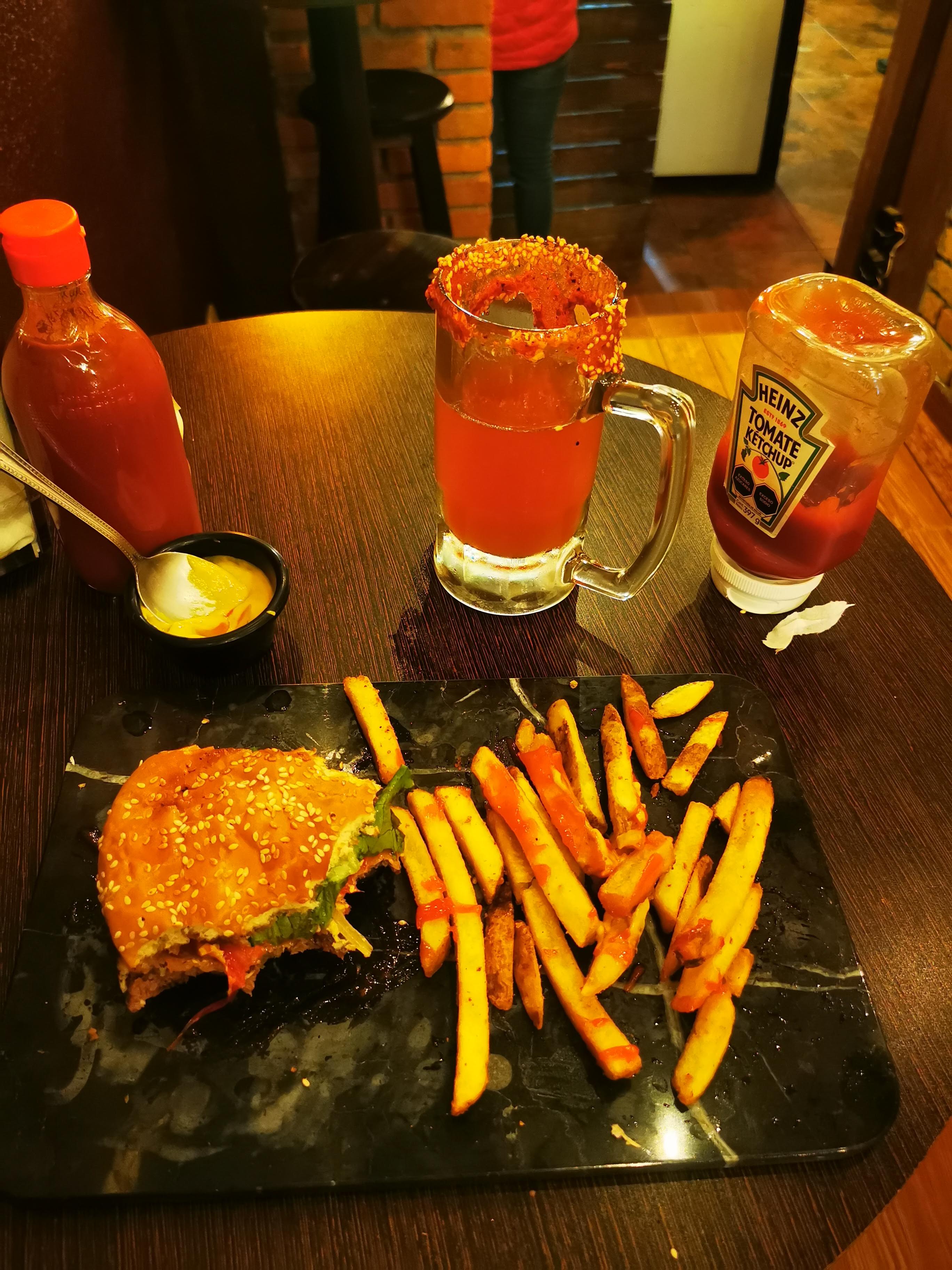 El Punto Chelero Snacks & Drinks image 1